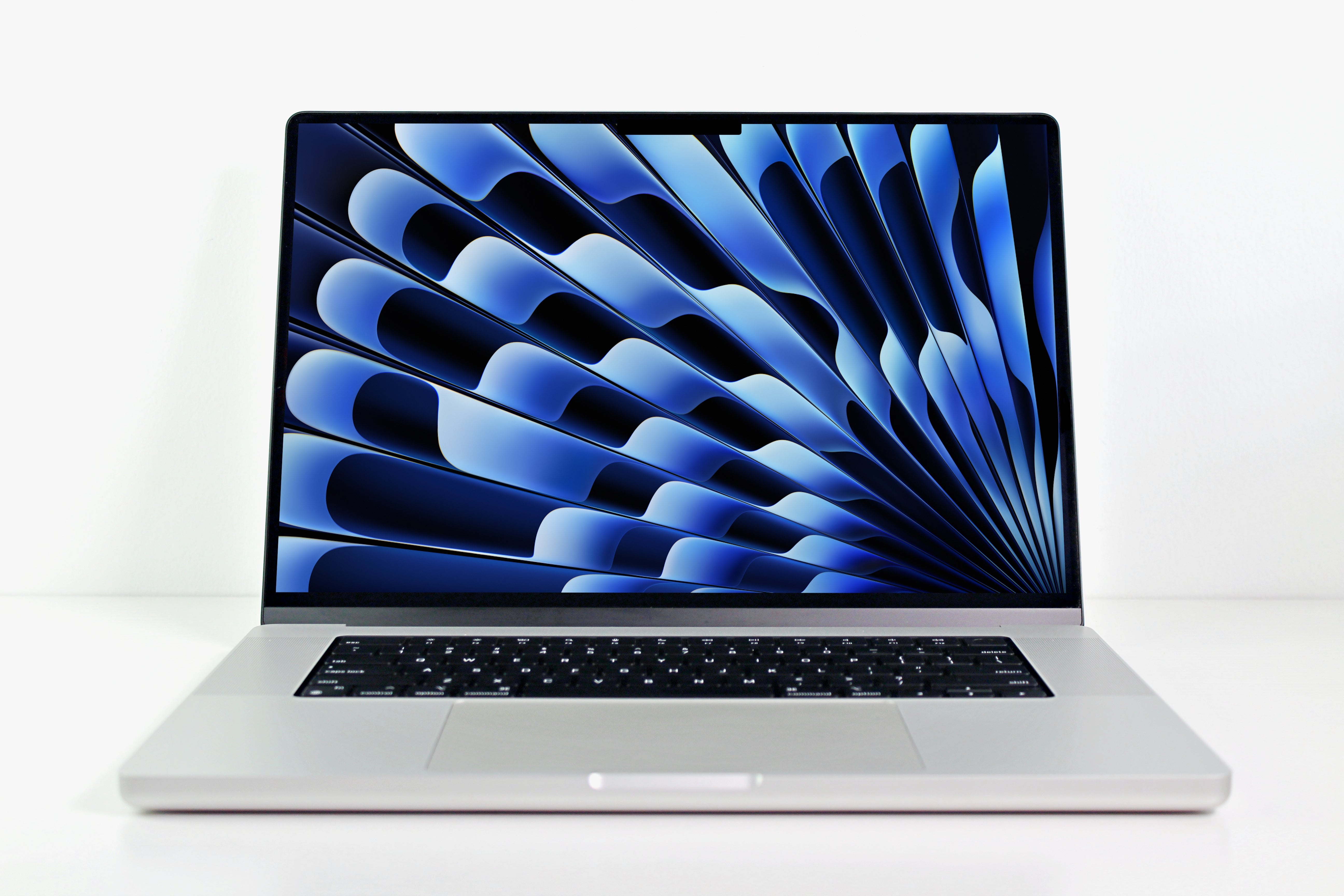 2023 Apple MacBook Pro 16-inch M2 Max 12-Core CPU 38-Core 