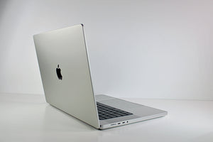 2021 Apple MacBook Pro 16-inch M1 Max 32-Core 64GB RAM 4TB SSD - Silver - AppleCare+ 11/2024