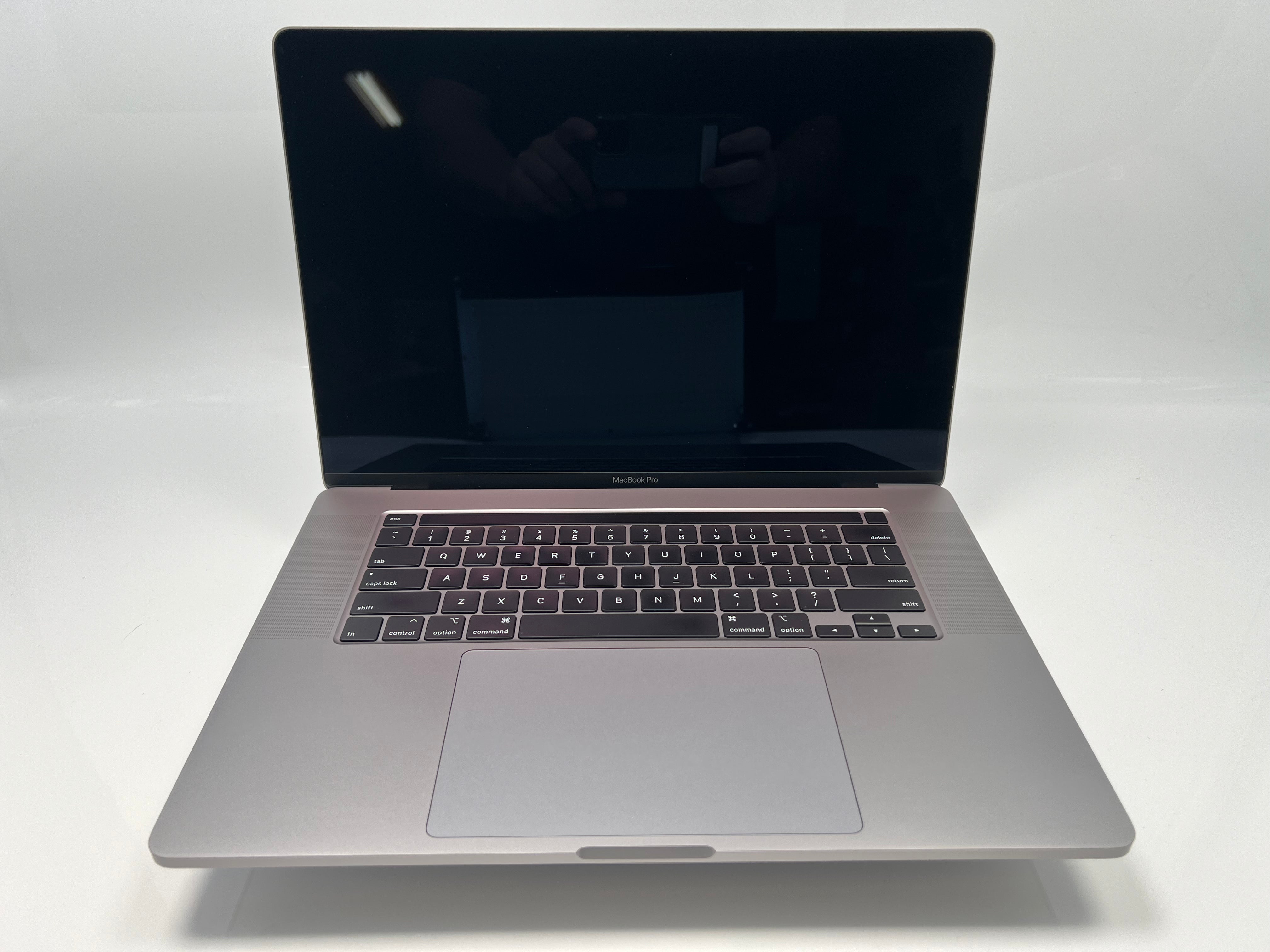 Apple MacBook Pro 2019 16-Inch 2.4GHz i9 32GB RAM 4TB SSD 5500M 8GB