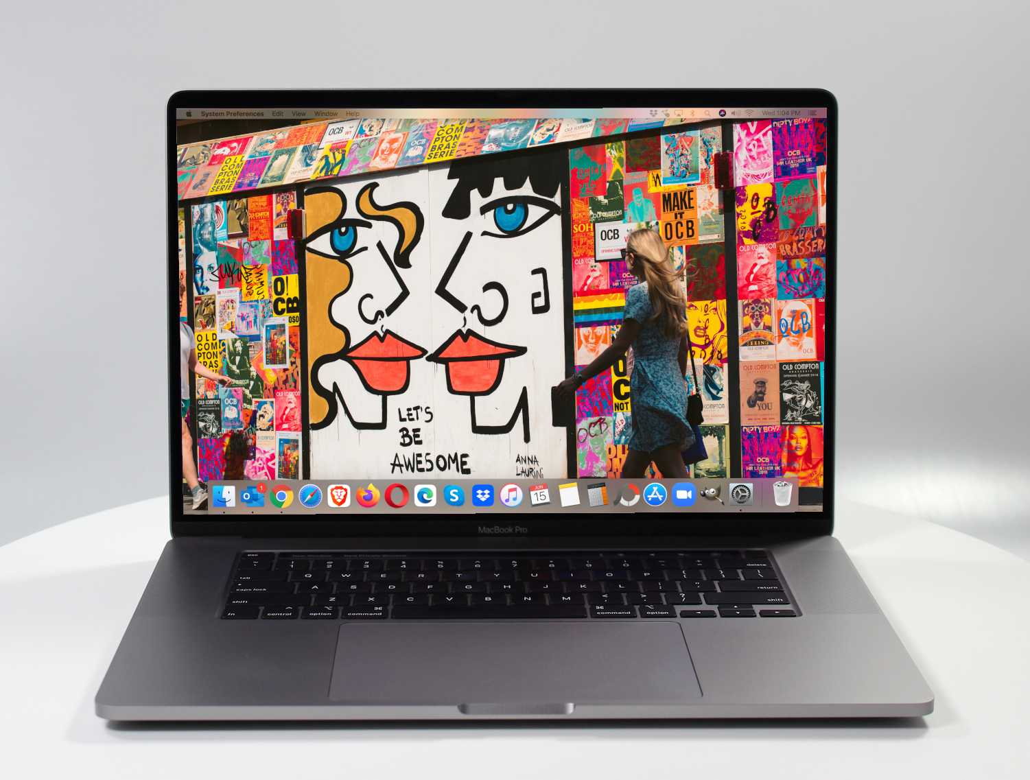 MacBook Pro 16 inch i9 2.4 GHz i9 32GB 1TB SSD Space Grey