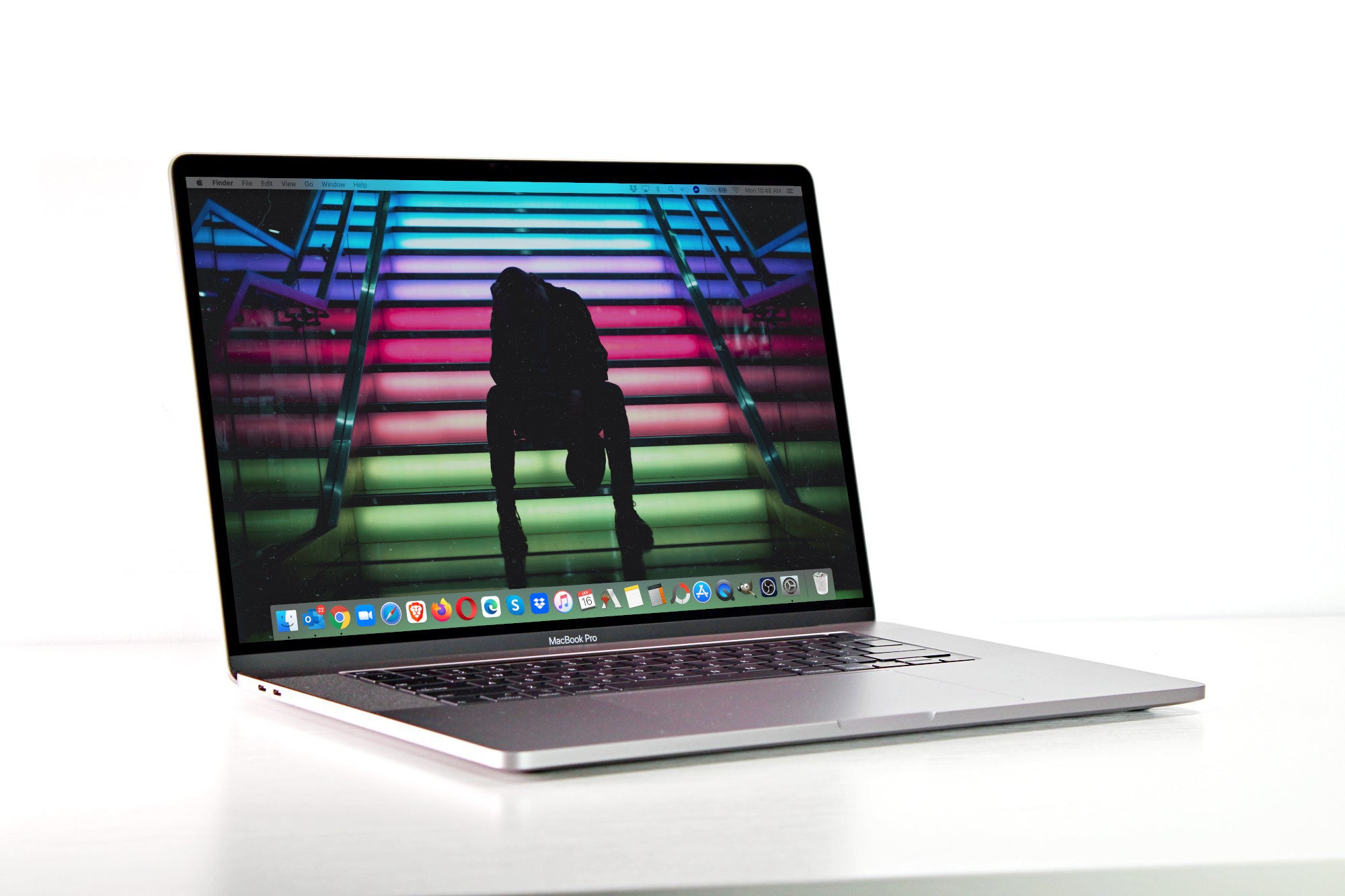 AppleMacBookPro 2019 i9 16GB　限定値下げ！