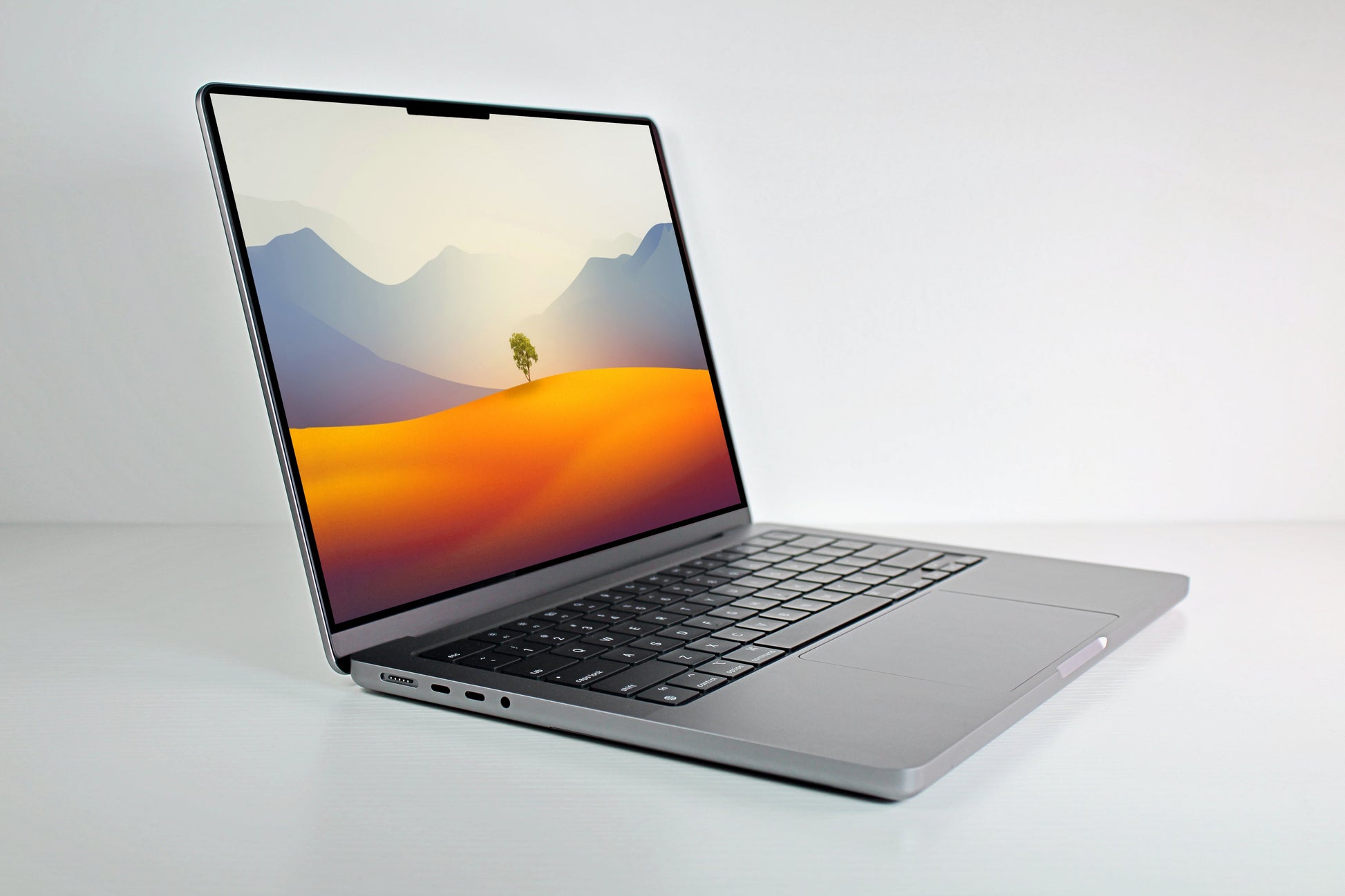 Apple MacBook Pro (2021) 14-inch M1 Pro 14‑Core GPU 16GB RAM 512GB SSD - Techable