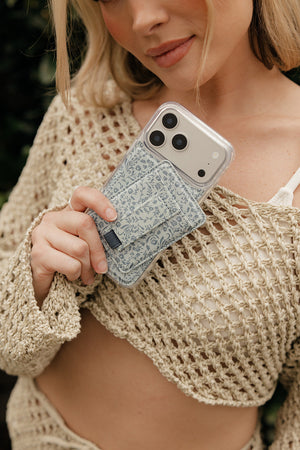 Bluebell Bloom Magnetic Case