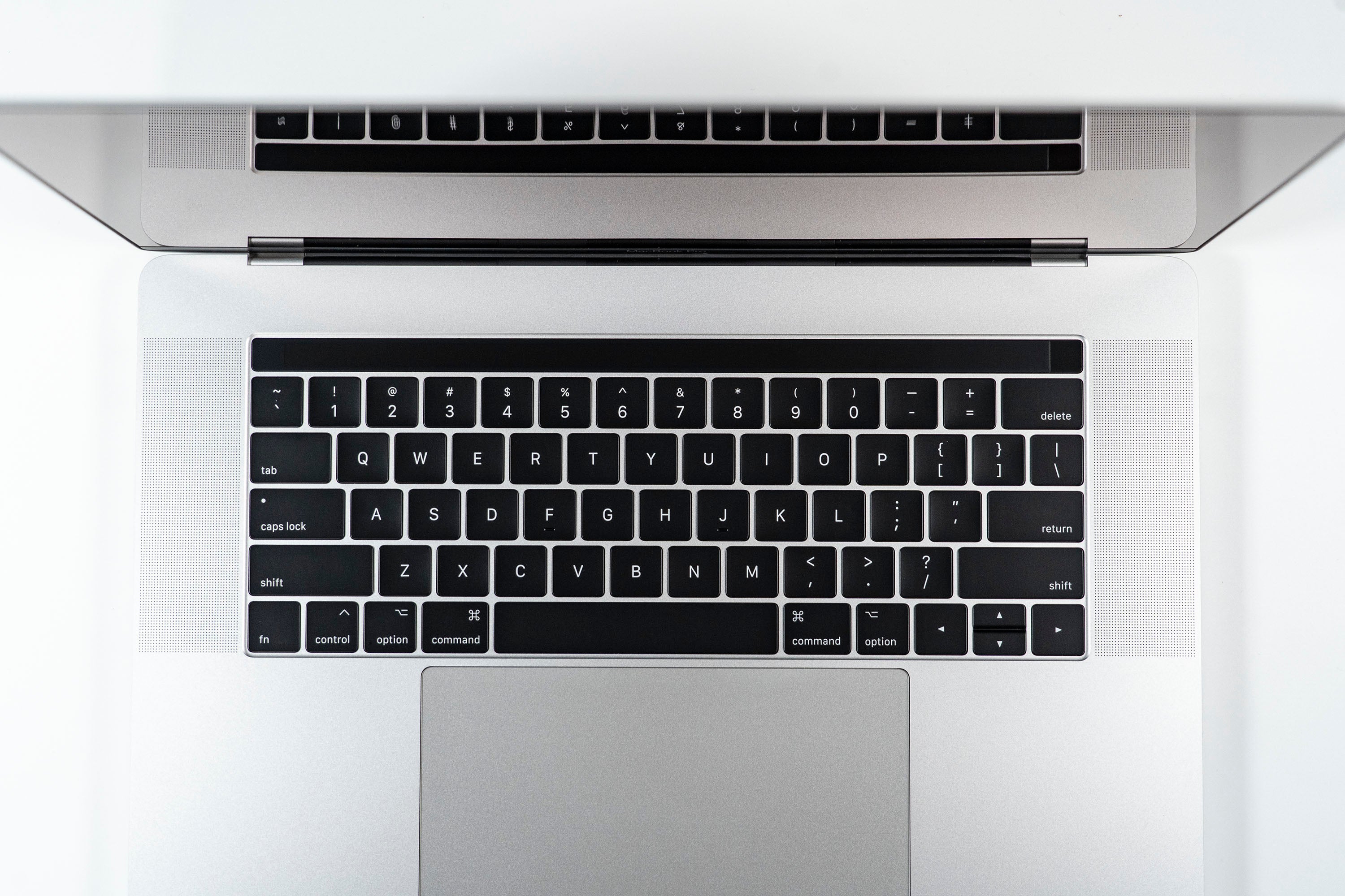 MacBook本体 MacBookPro 15inch i7 512GB 16GB Silver 15