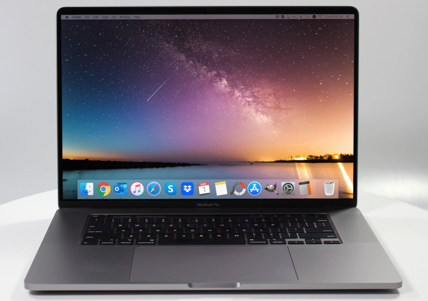 MacBook Pro 2019 16インチ i9 64GB 2TB Amazon.com: Apple 2019 MacBook Pro with 2.3GHz Intel Core i9