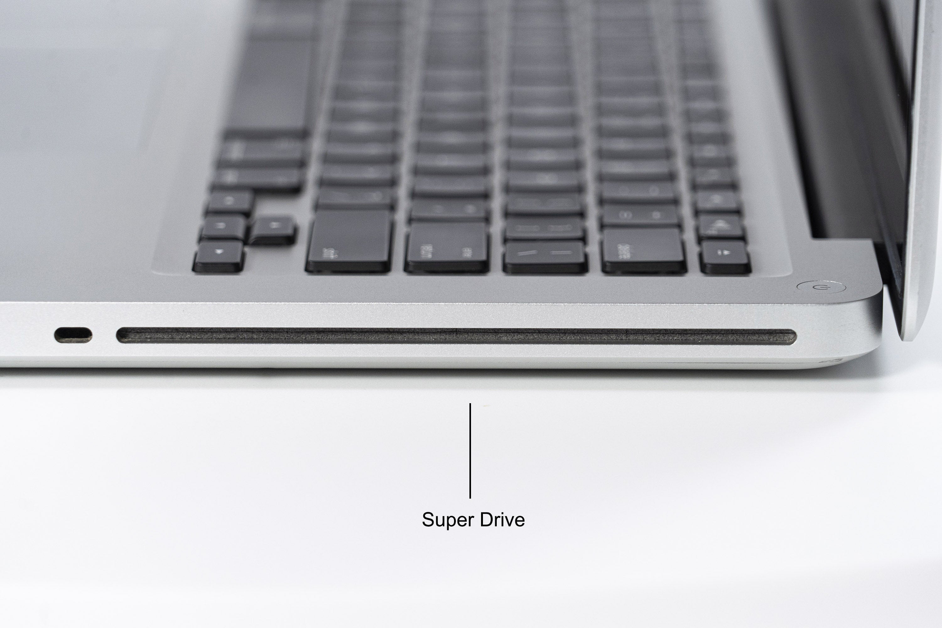 Apple MacBook Pro (15-inch Early 2011) 2.0 GHz i7 8GB RAM 2TB SSD (Silver)