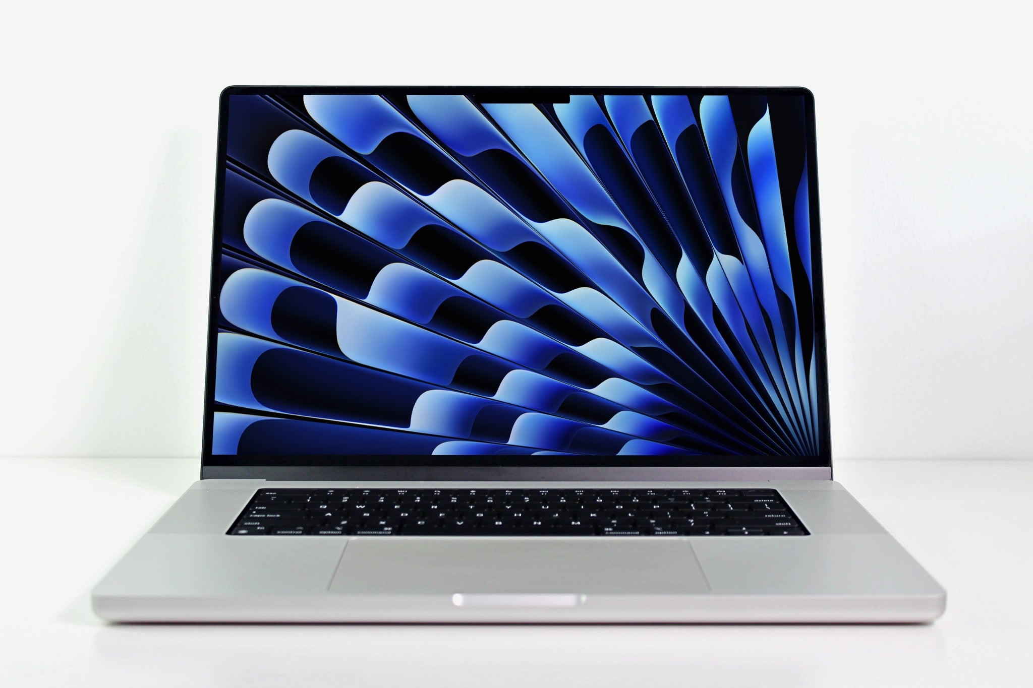M1 Apple MacBook Pro シルバー Amazon.com: Apple Late 2021 MacBook Pro with Apple M1 Pro chip, 16