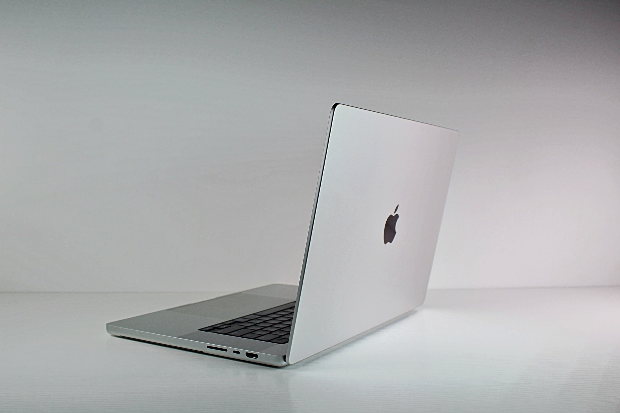 MacBook Pro 2021 16