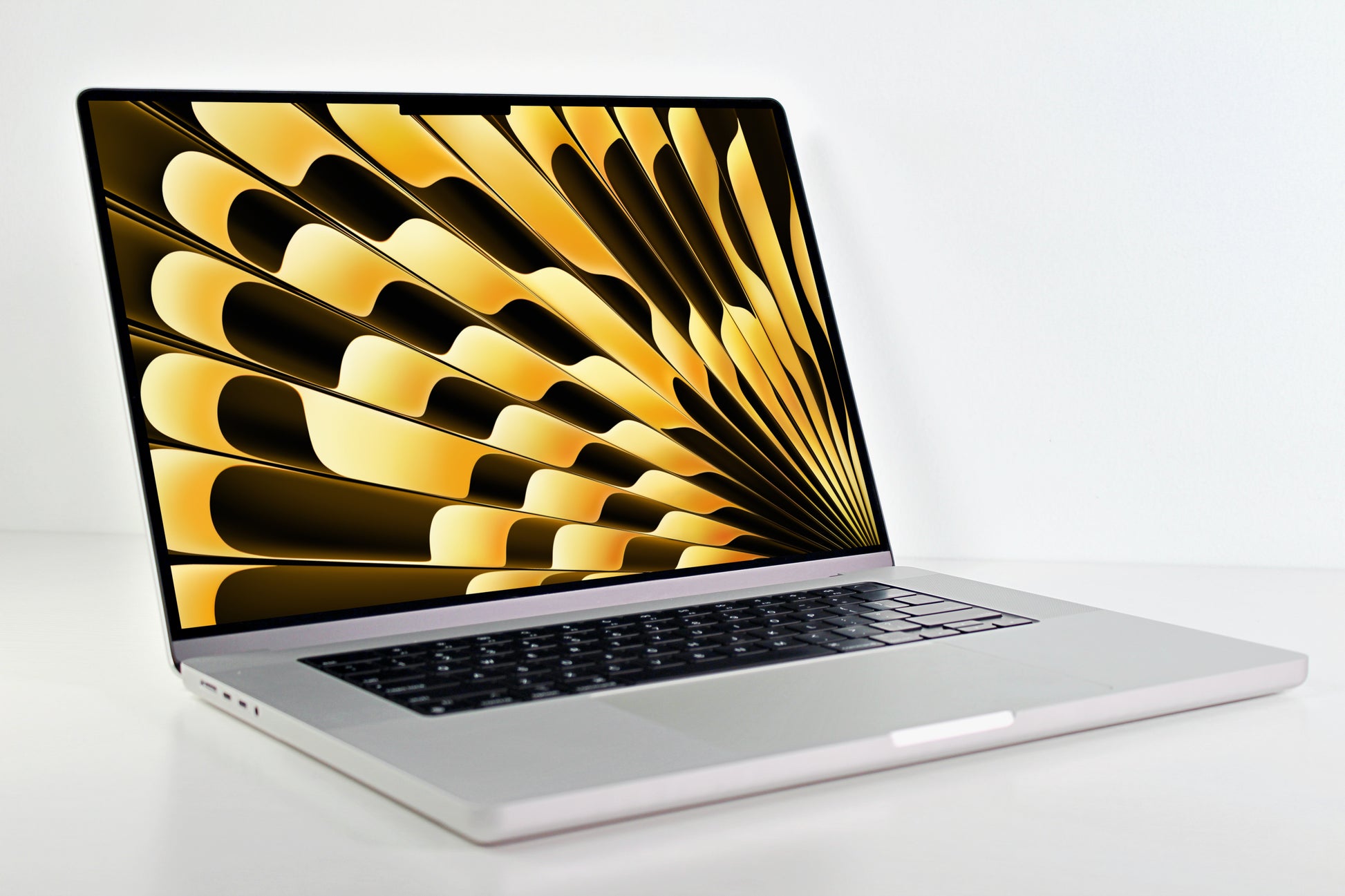 2023 MacBook Pro 16" SIlver Techable