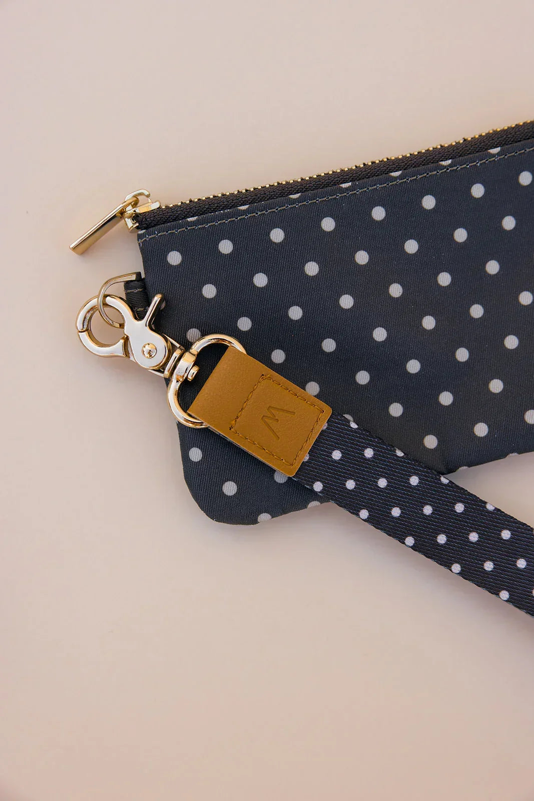 Cocoa Dot Zipper Pouch - Thumbnail 5