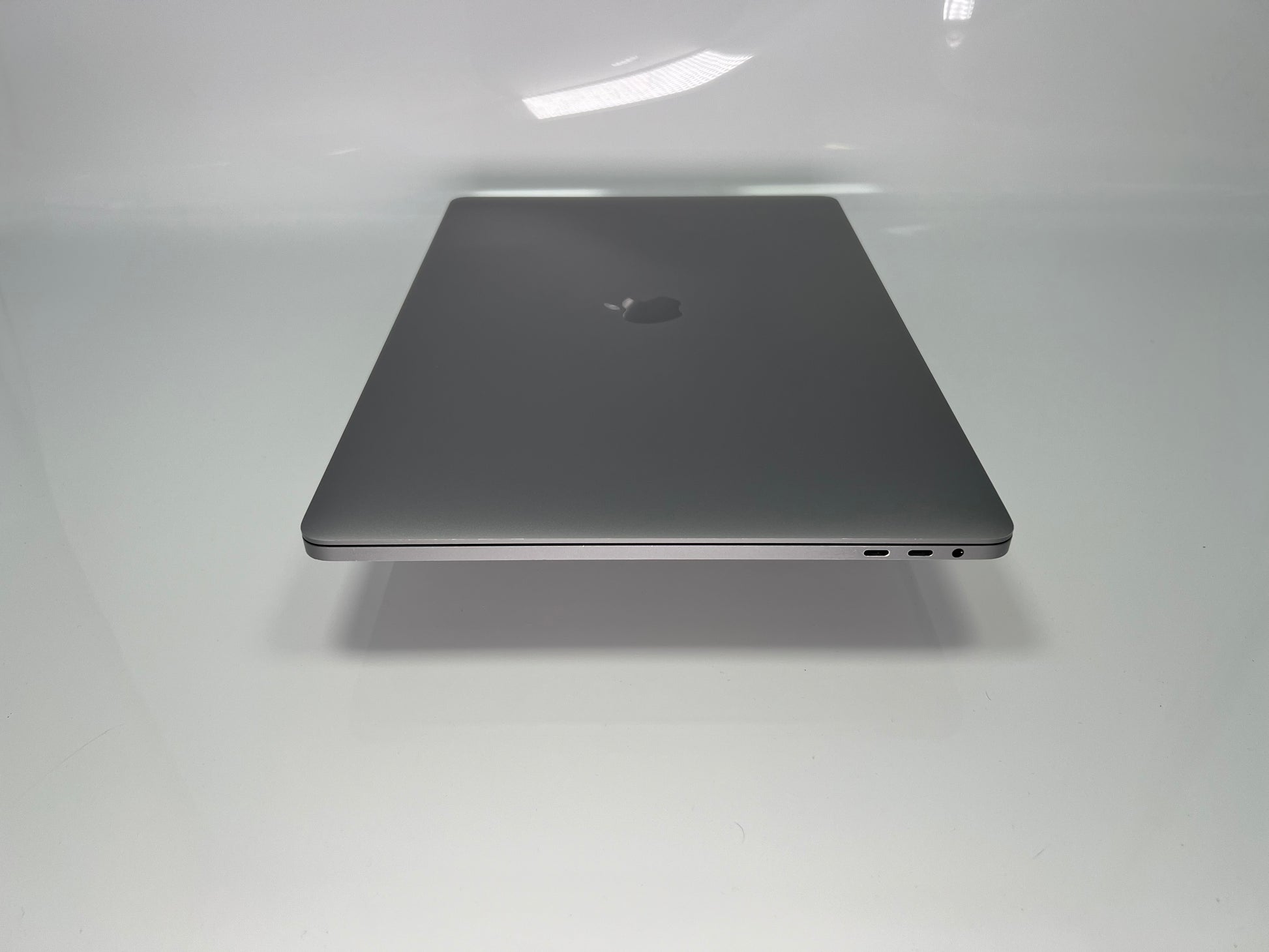 MacBook Pro (2019) 16-Inch - 2.4GHz Core i9 - 5500M - 32GB - 2TB SSD - Good Condition - Space Grey - Techable