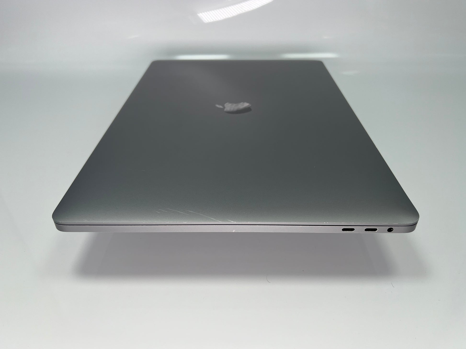 MacBook Pro (2019) 16-Inch - 2.4GHz Core i9 - 5500M - 32GB - 2TB SSD - Good Condition - Space Grey - Techable