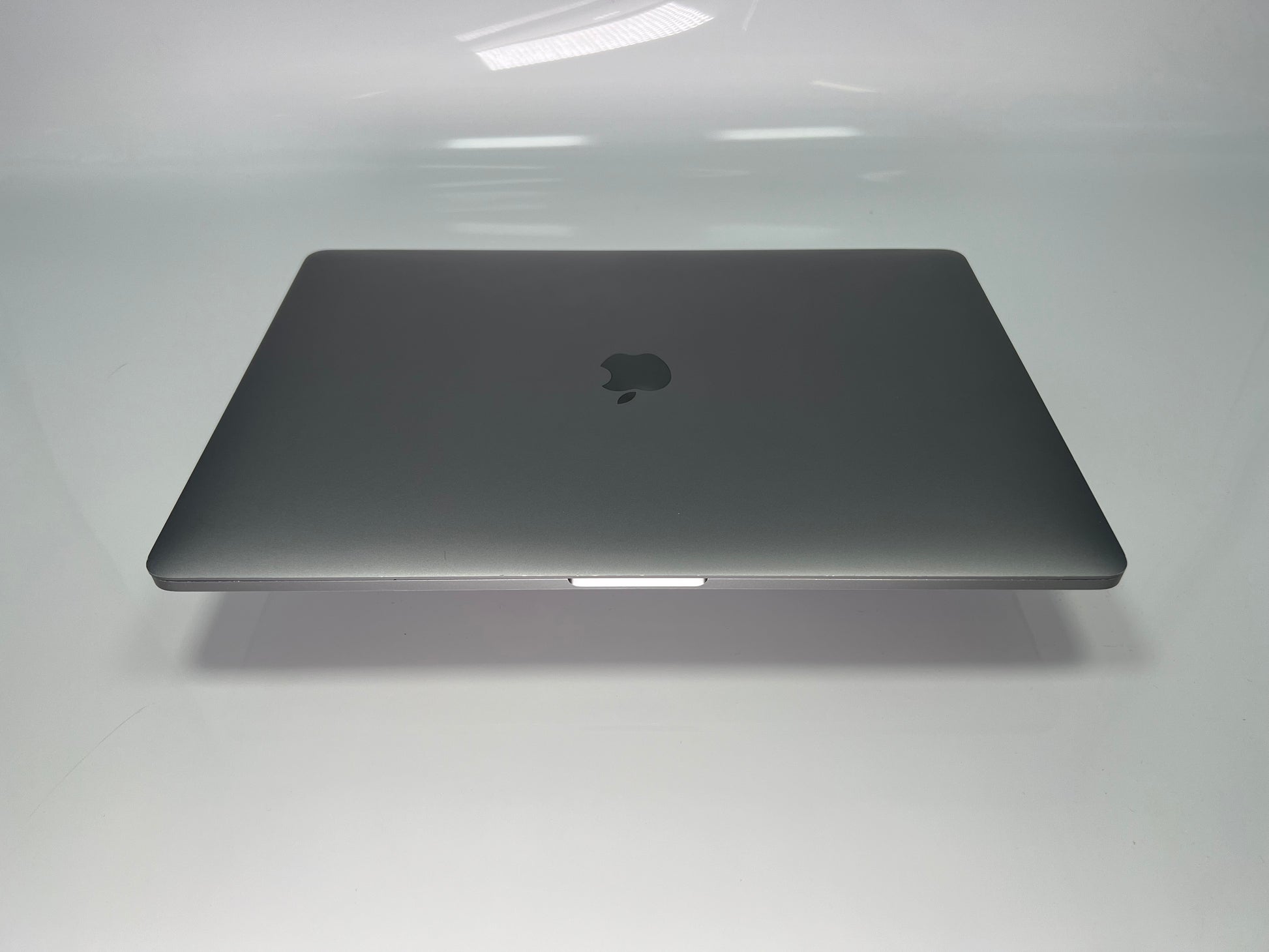 Apple MacBook Pro 2017 15-inch 2.8GHz For Parts Only 16GB RAM 512GB SS Apple MacBook Pro 2017 15-inch 2.8GHz For Parts Only 16GB RAM 512GB SS