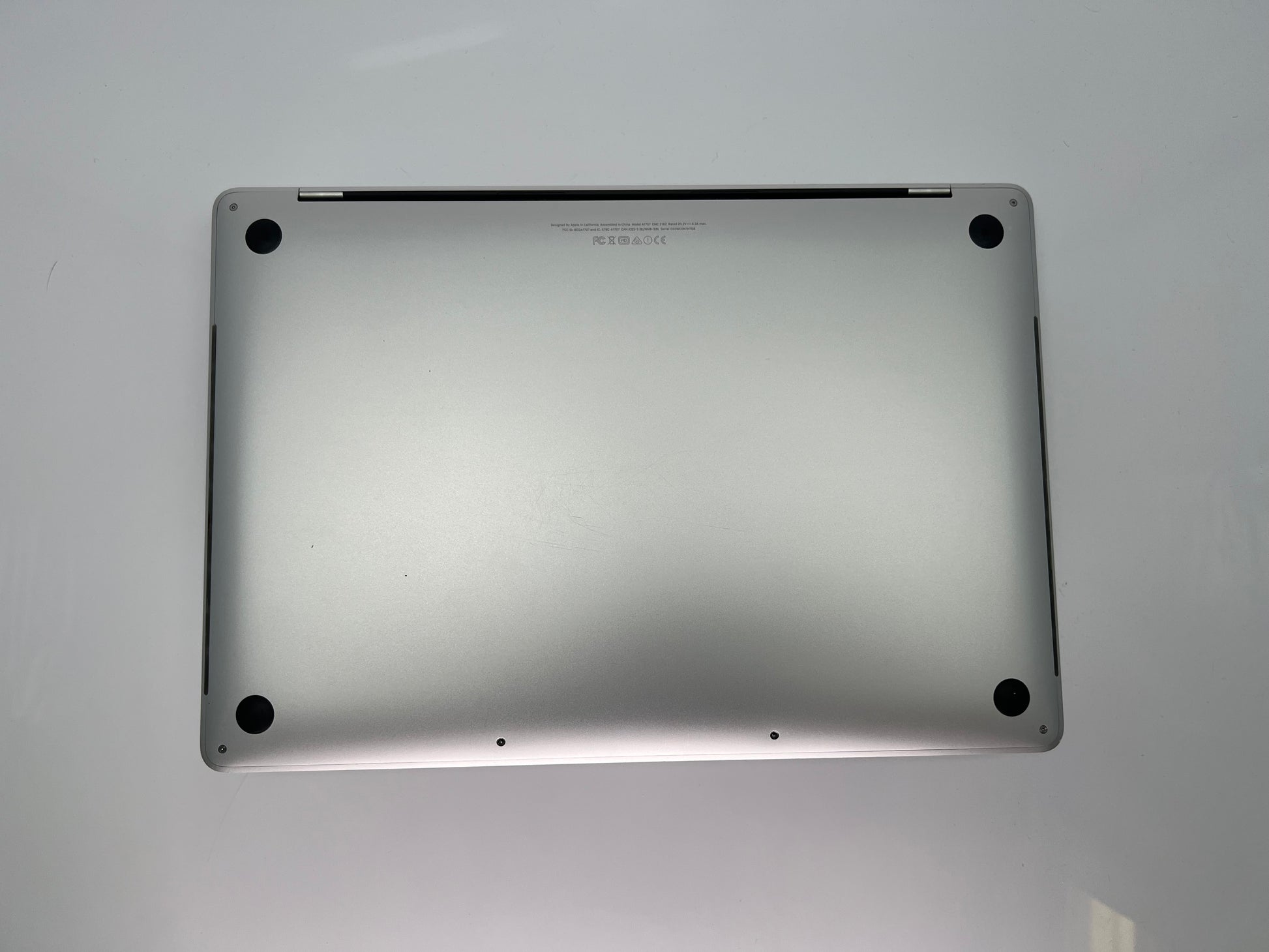 Apple MacBook Pro 2017 15-inch 2.7GHz For Parts Only 16GB RAM 512GB SS Apple MacBook Pro 2017 15-inch 2.7GHz For Parts Only 16GB RAM 512GB SS