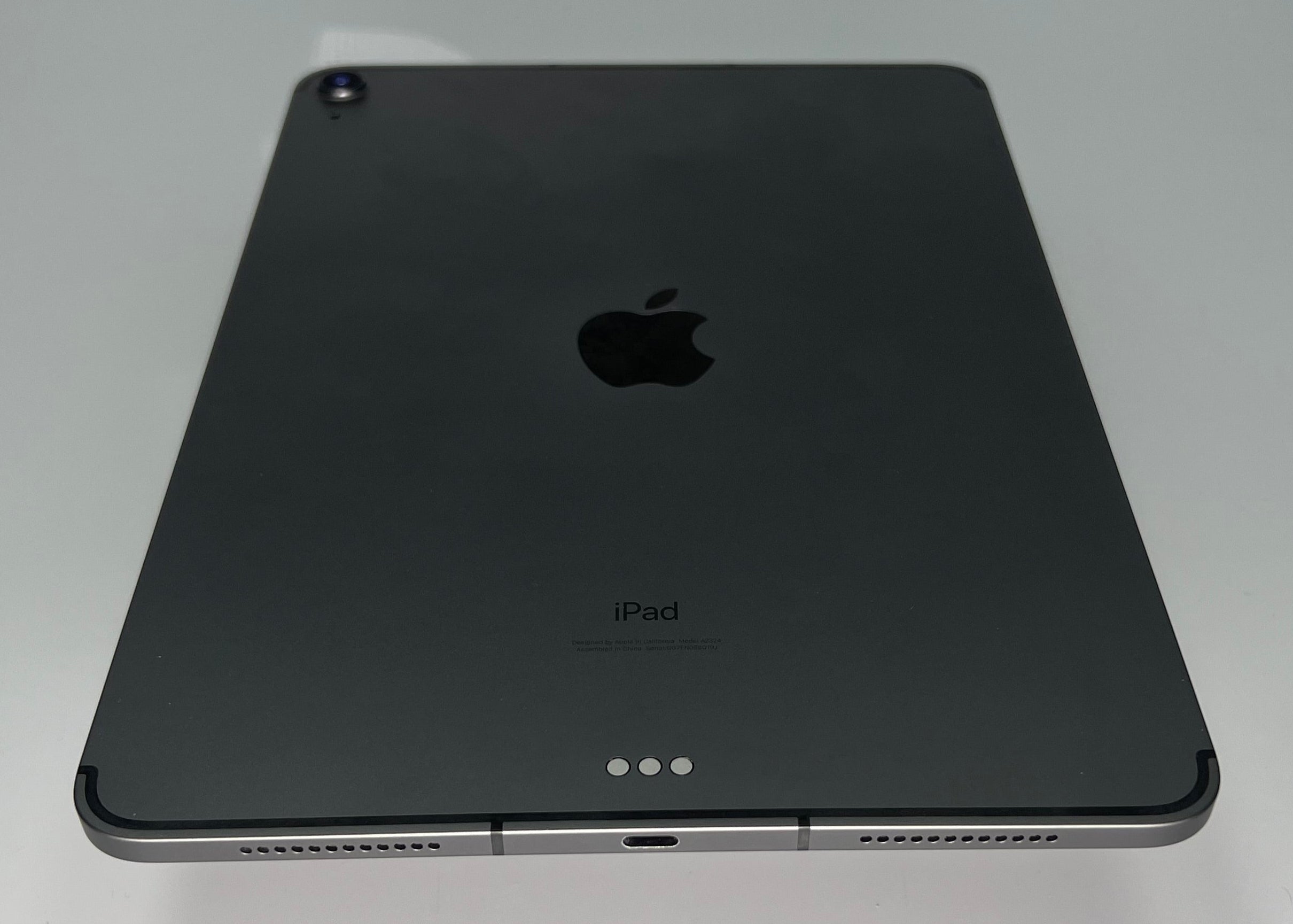 iPad Air 4th Gen (2020) 10.9‑inch Retina – Apple A14 Bionic • WiFi + C