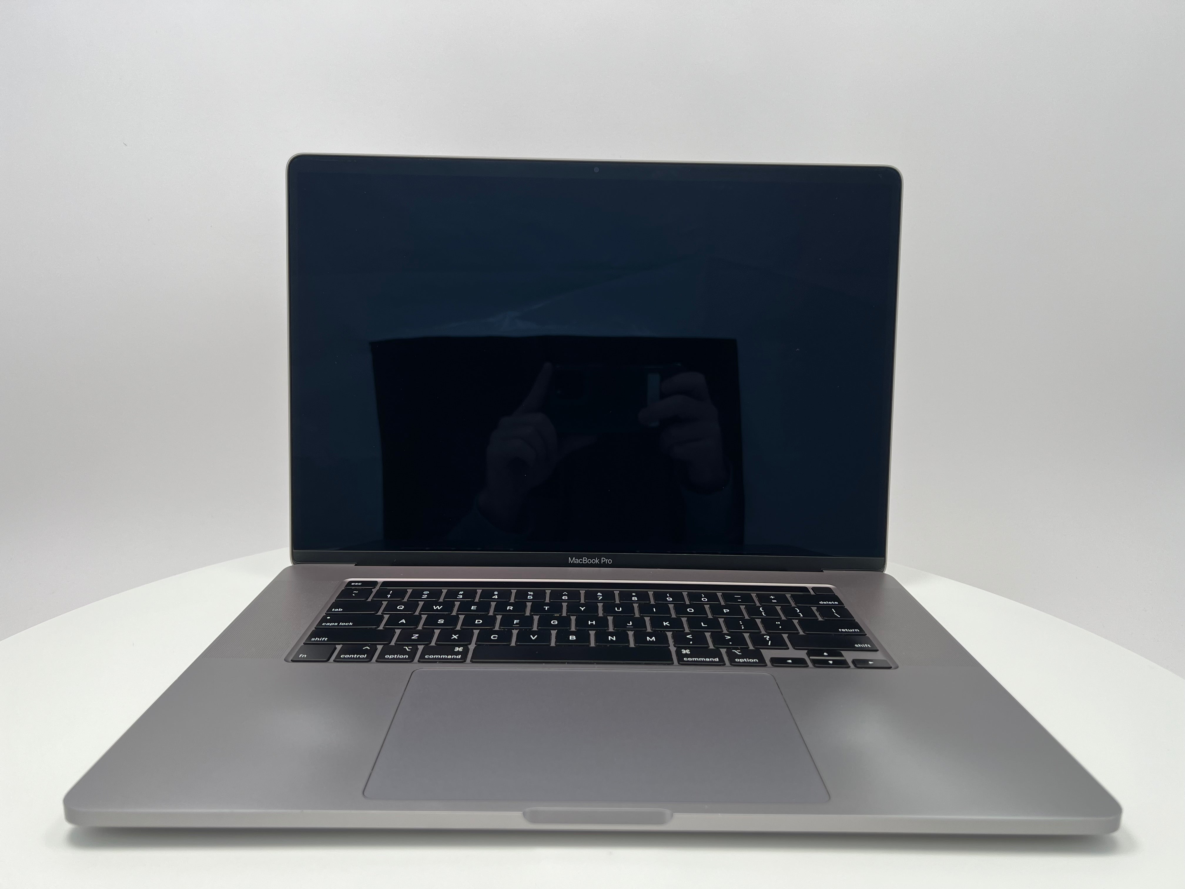 【高性能・大容量】MacBook Pro (2019) 16GB/1TB Amazon.com: Apple 2019 MacBook Pro with 2.3GHz Intel Core i9