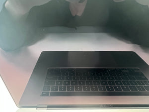 MacBook Pro (2019) 16-inch – Intel Core i7 2.6GHz • 5300M – 16GB RAM 512GB SSD