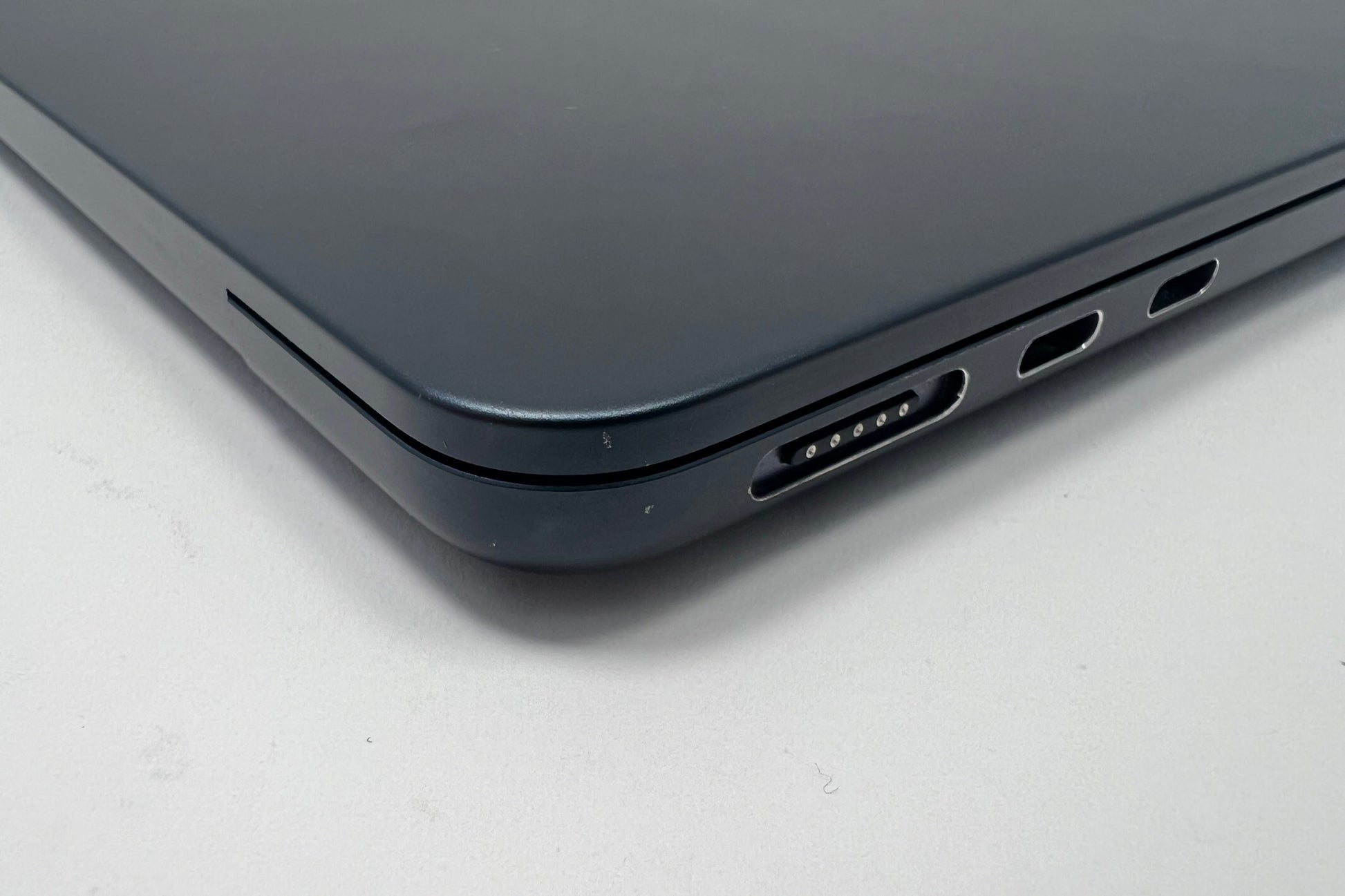 MacBook Air (2022) 13-inch – Apple M2 10-Core GPU | Techable