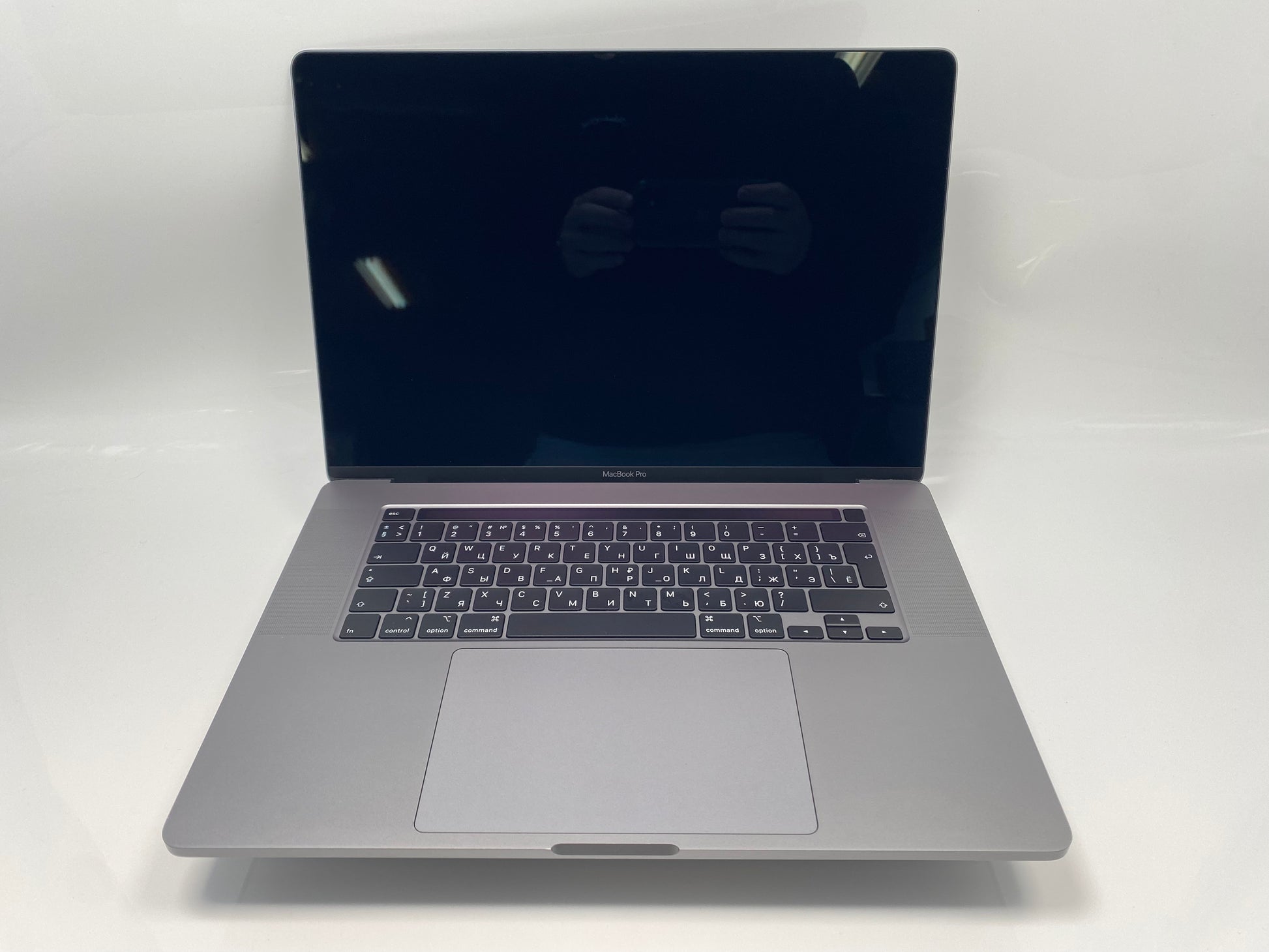 2019 MacBook Pro 16-inch i7 – 16GB RAM 512GB SSD Space Gray 2019 MacBook Pro 16-inch i7 – 16GB RAM 512GB SSD Space Gray