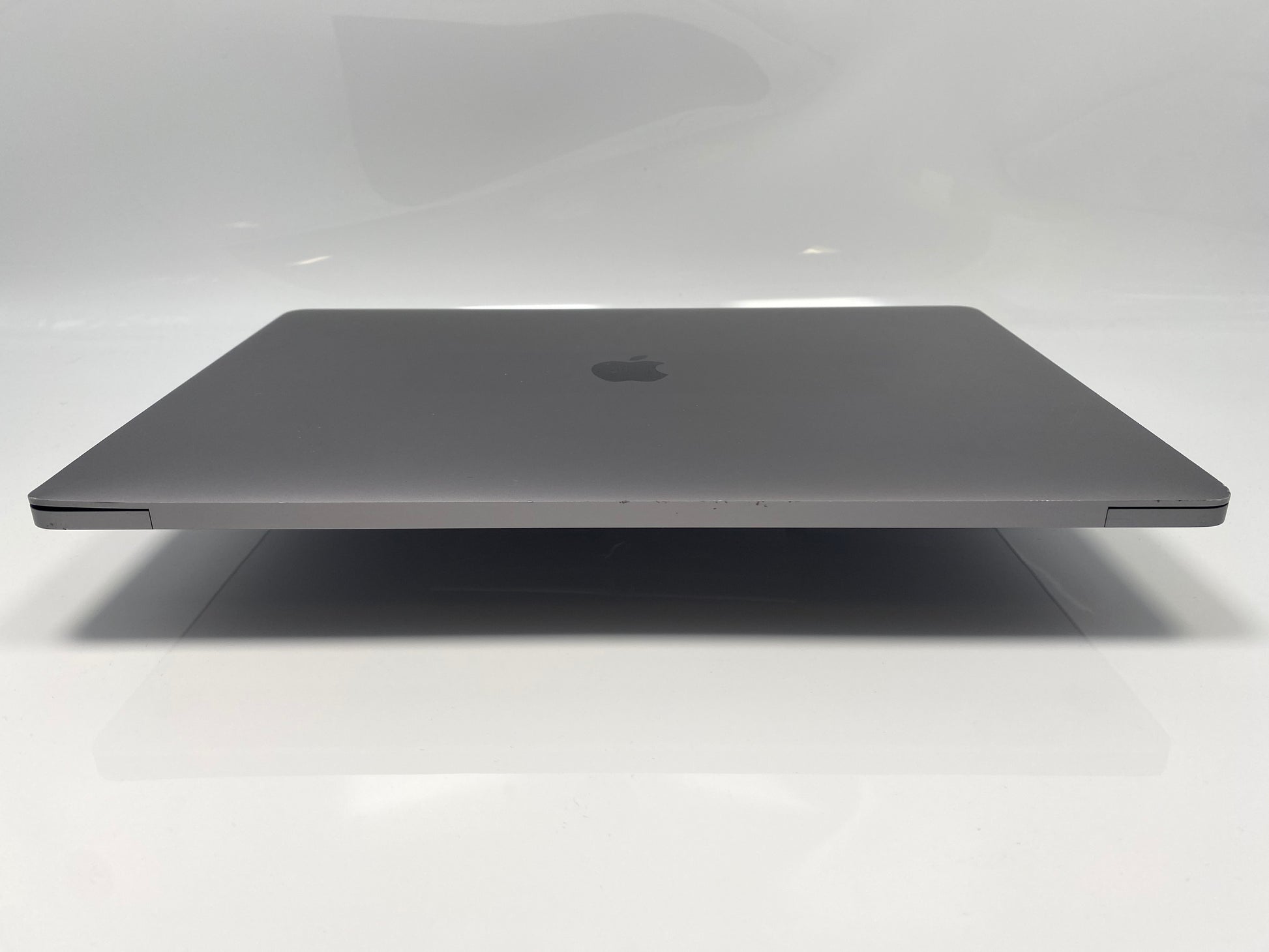 Apple Macbook Pro 2019 16inch i7 512GB 【公式通販】 Apple Macbook Pro 2019 16inch i7 512GB 【公式通販】