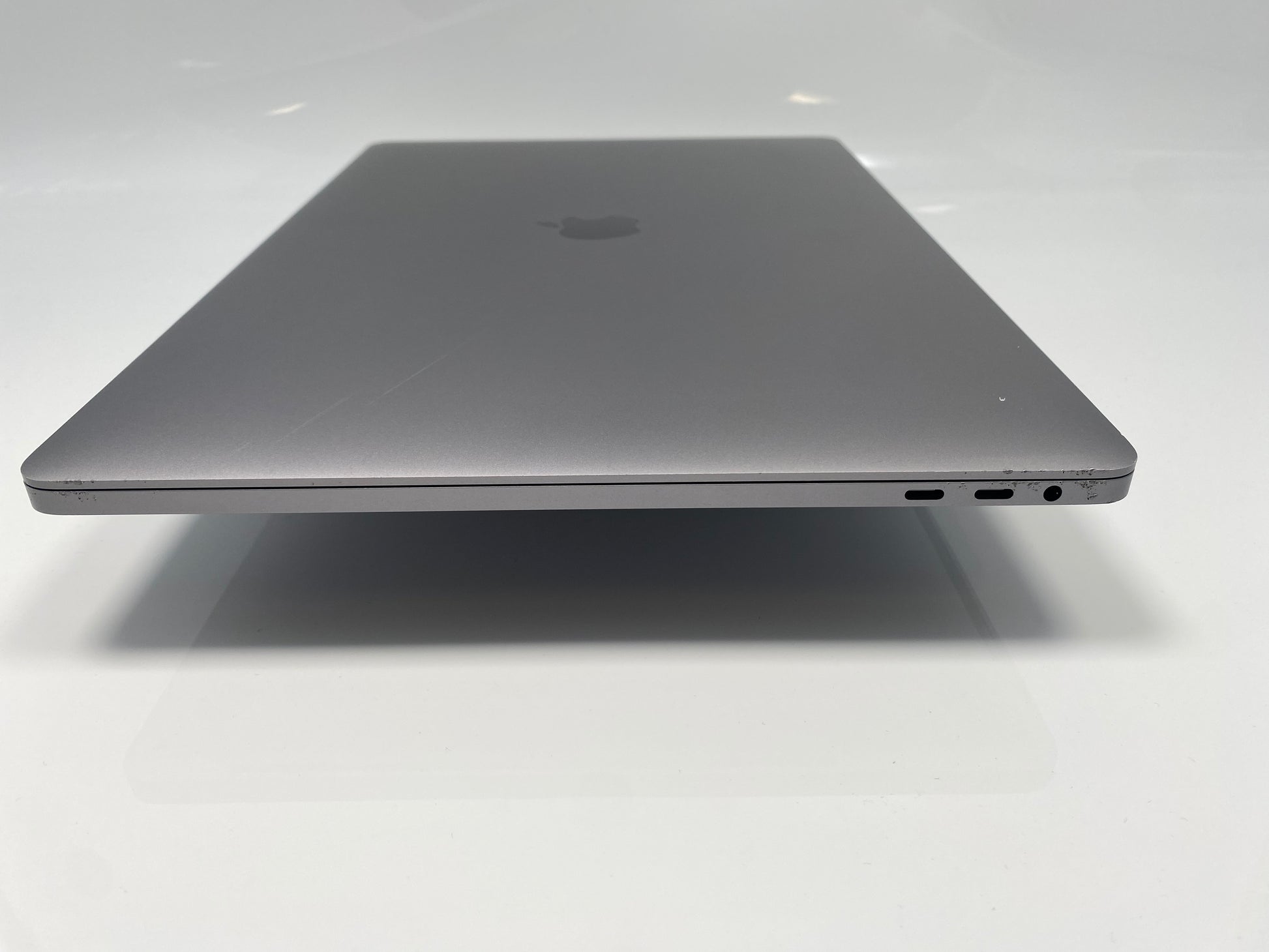 MacBook Pro (2019) 16-Inch - 2.4GHz Core i9 - 5300M - 16GB - 512GB SSD - Space Grey - Techable