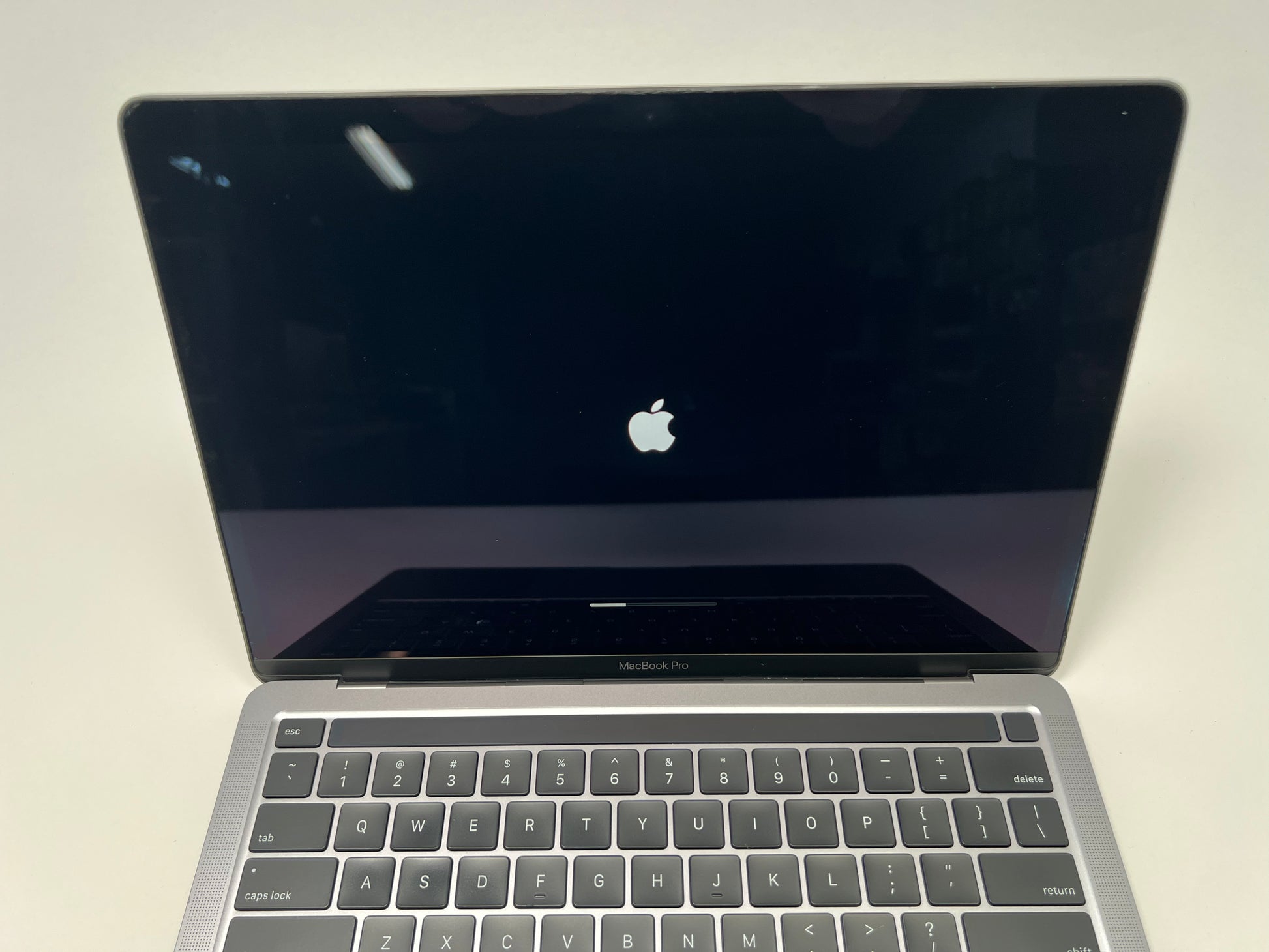 MacBook Pro (2020) 13-inch Space Gray | Techable