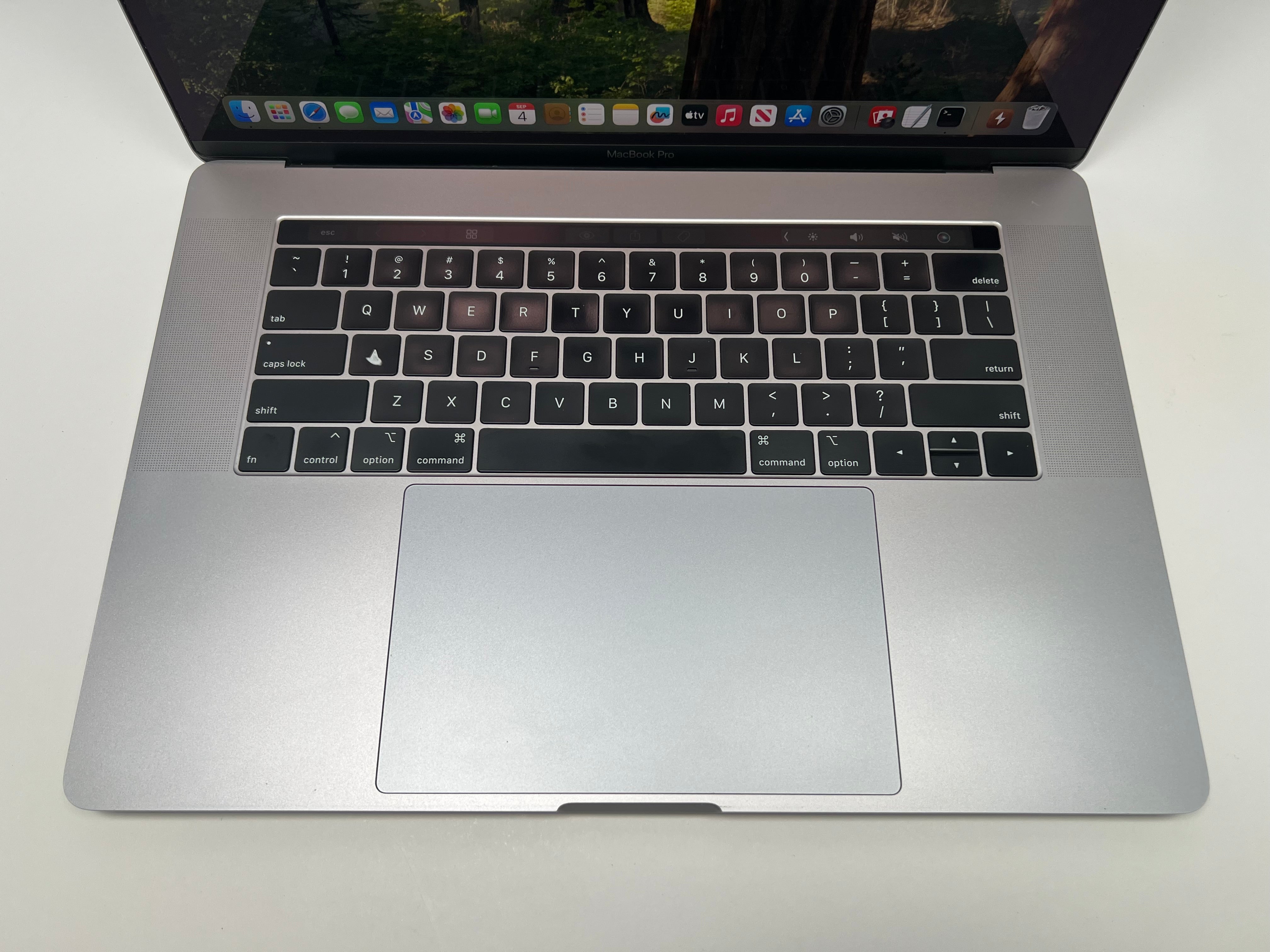 MacBook Pro 15″ (2018) i9 – 32GB/1TB • For Parts | Techable
