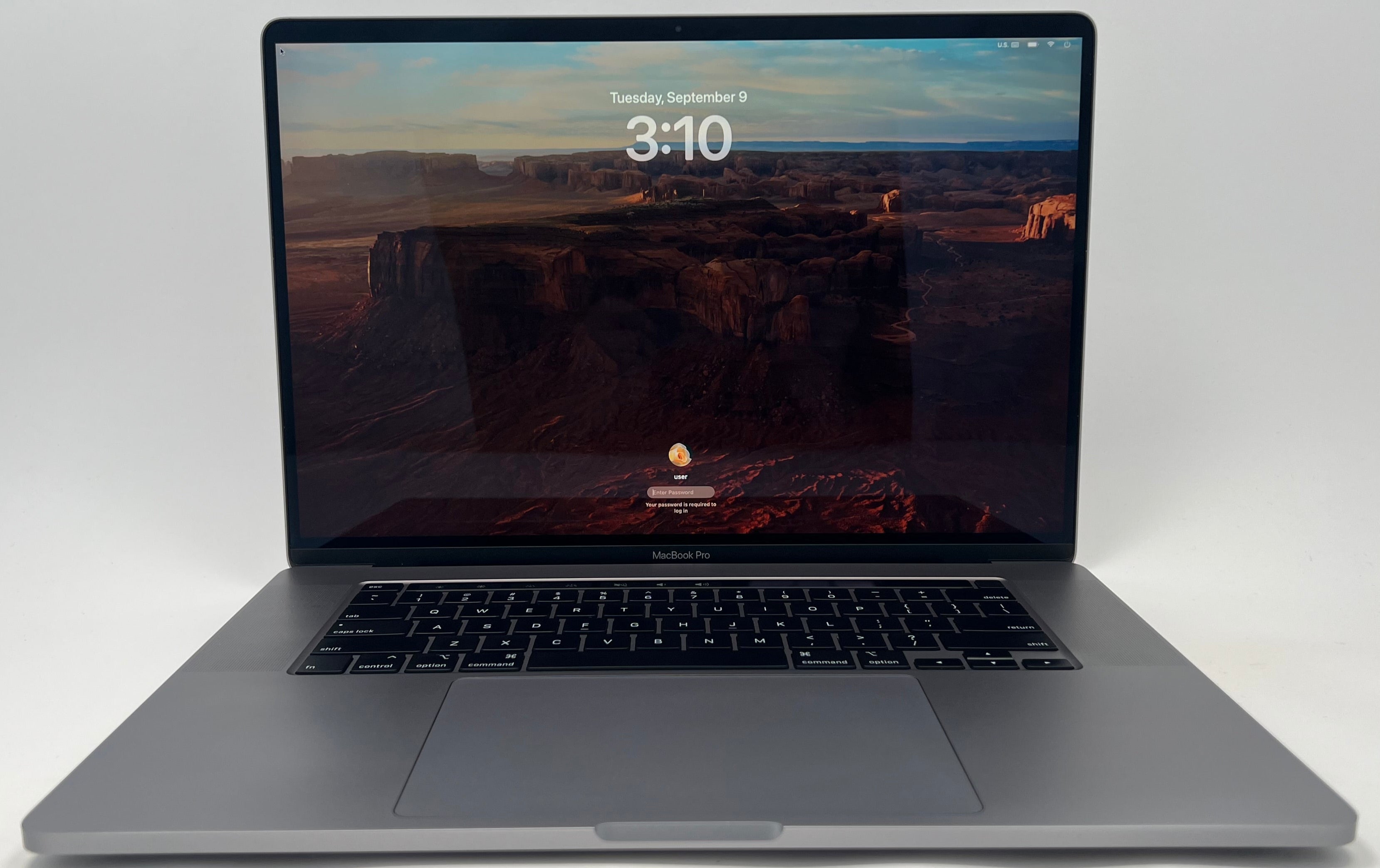MacBook Pro 2019 16インチ i9/32GB/2TB/5600M MacBook Pro 2019/16-inch/i9 2.3Ghz/32GB/2TB /RadeonPro5500M8GB Pro