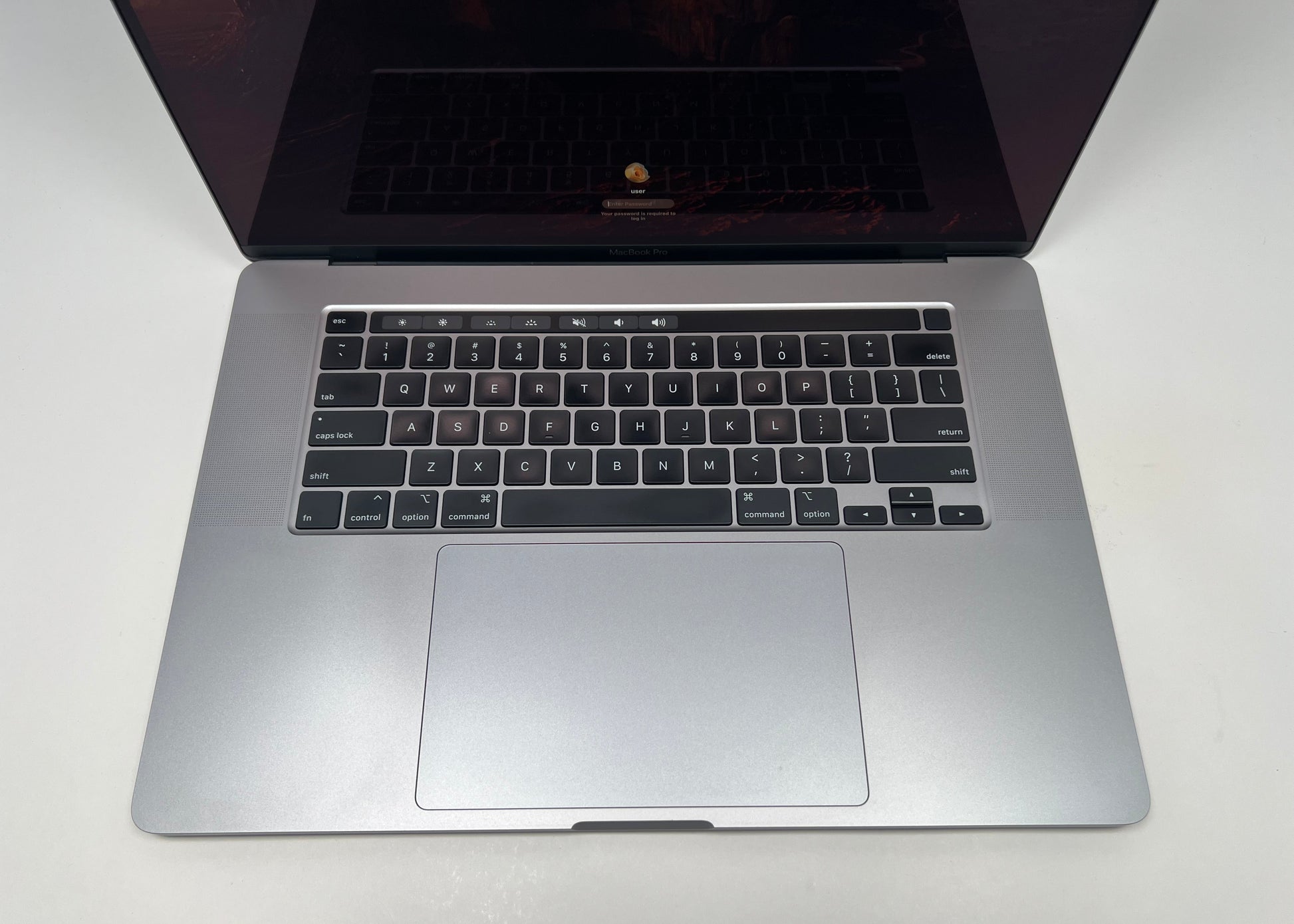 MacBook Pro (2019) 16-inch Gray | Techable