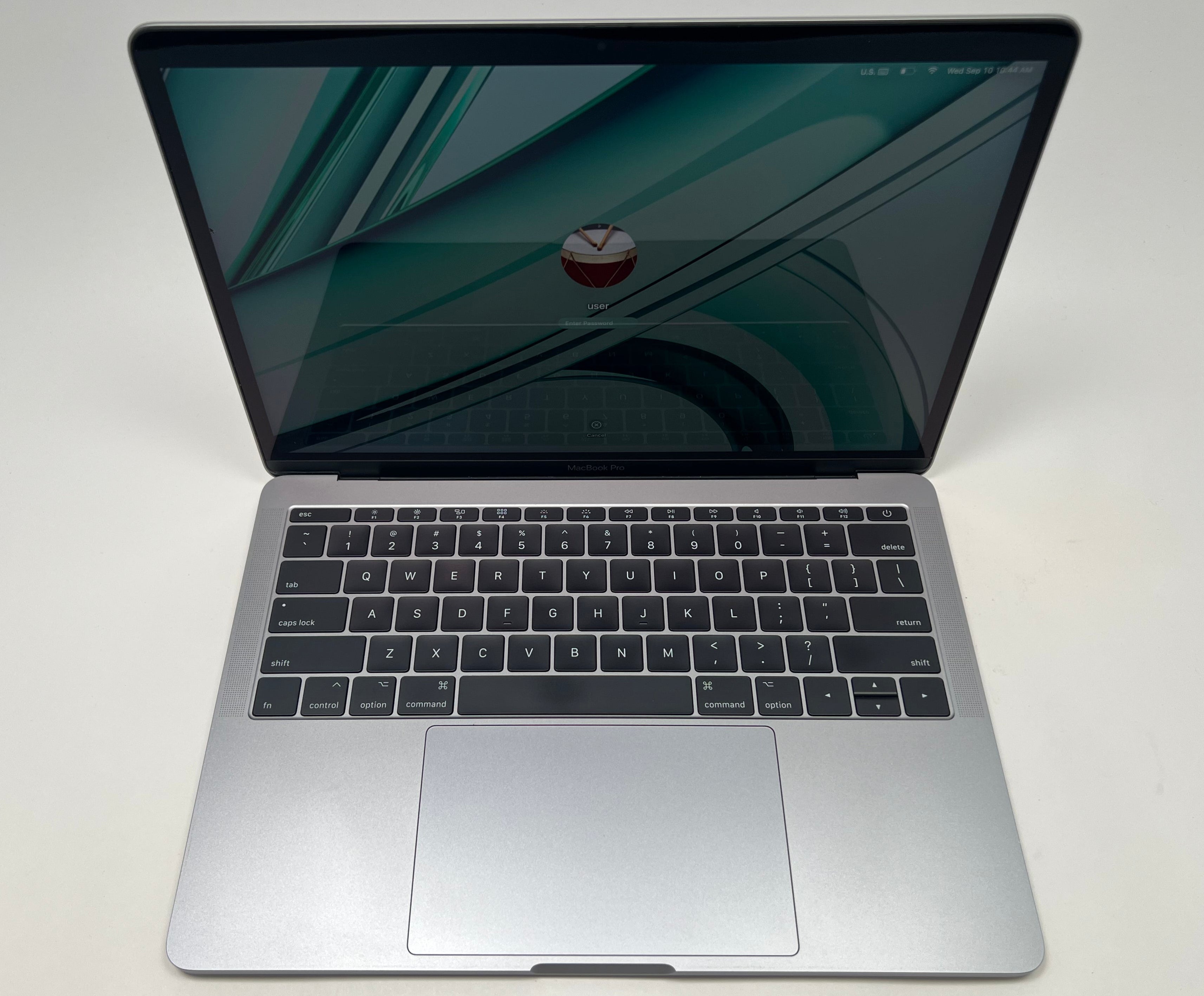 MacBook Pro 13″ (2017) i5 2.3GHz • 8GB/256GB – Space Gray | Techable