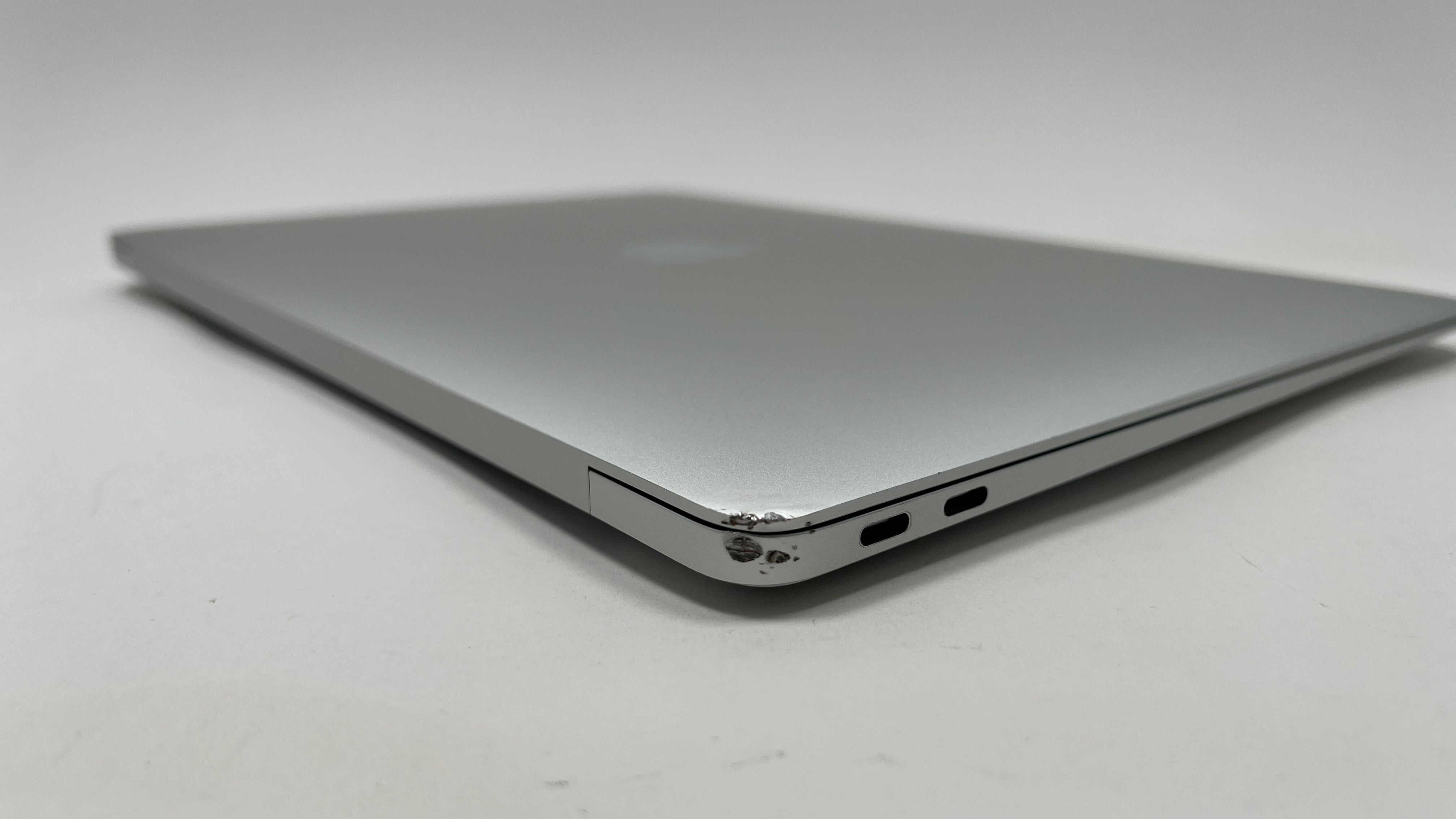 MacBook Air 13″ (2019) i5 • 16GB/512GB – Silver – Good | Techable
