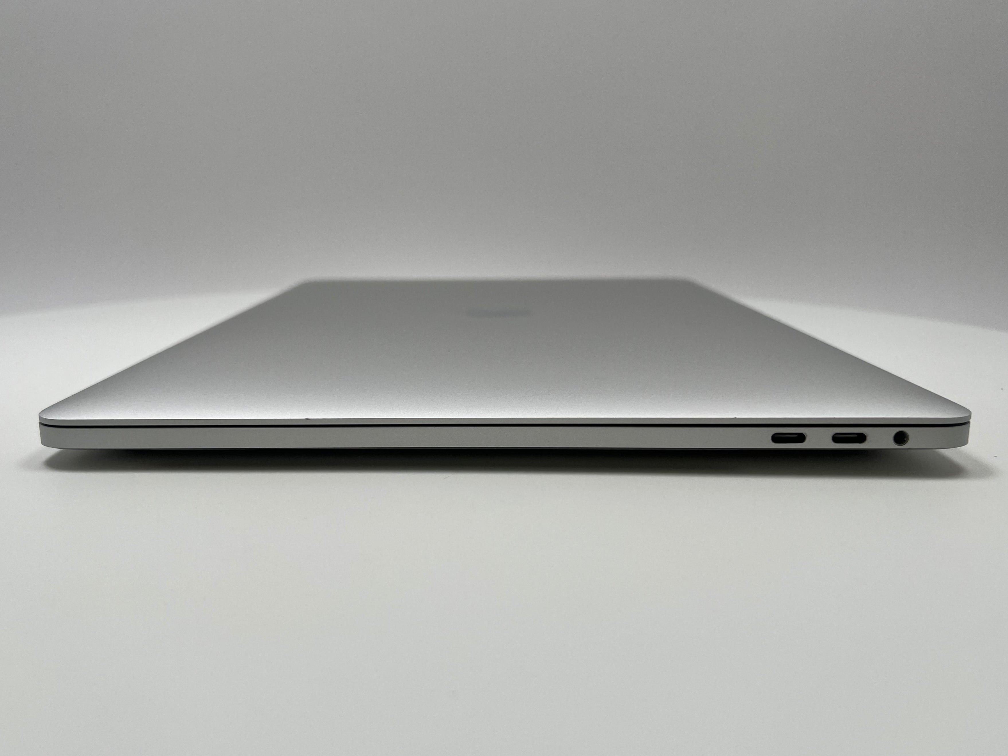 MacBook Pro 15″ (2017) i7 3.1GHz • 16GB/512GB – 99 Cycles | Techable