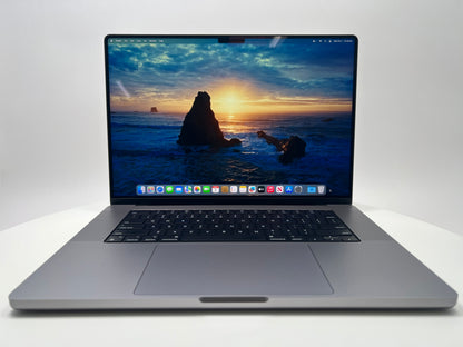 MacBook Pro (2021) 16-inch – Apple M1 Max 32-Core GPU – 64GB RAM 2TB SSD – 94% BH