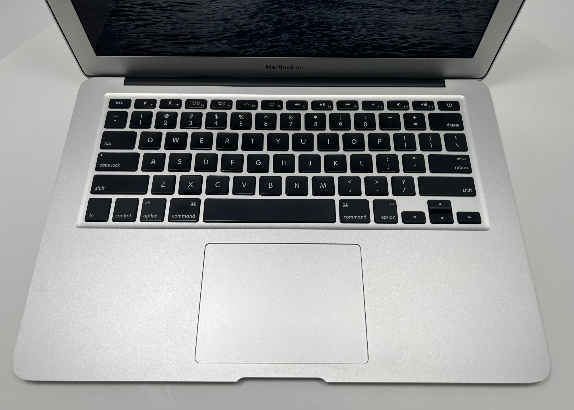MacBook Air (2017) – i7 • HD 6000 – 8GB RAM 512GB SSD | Techable