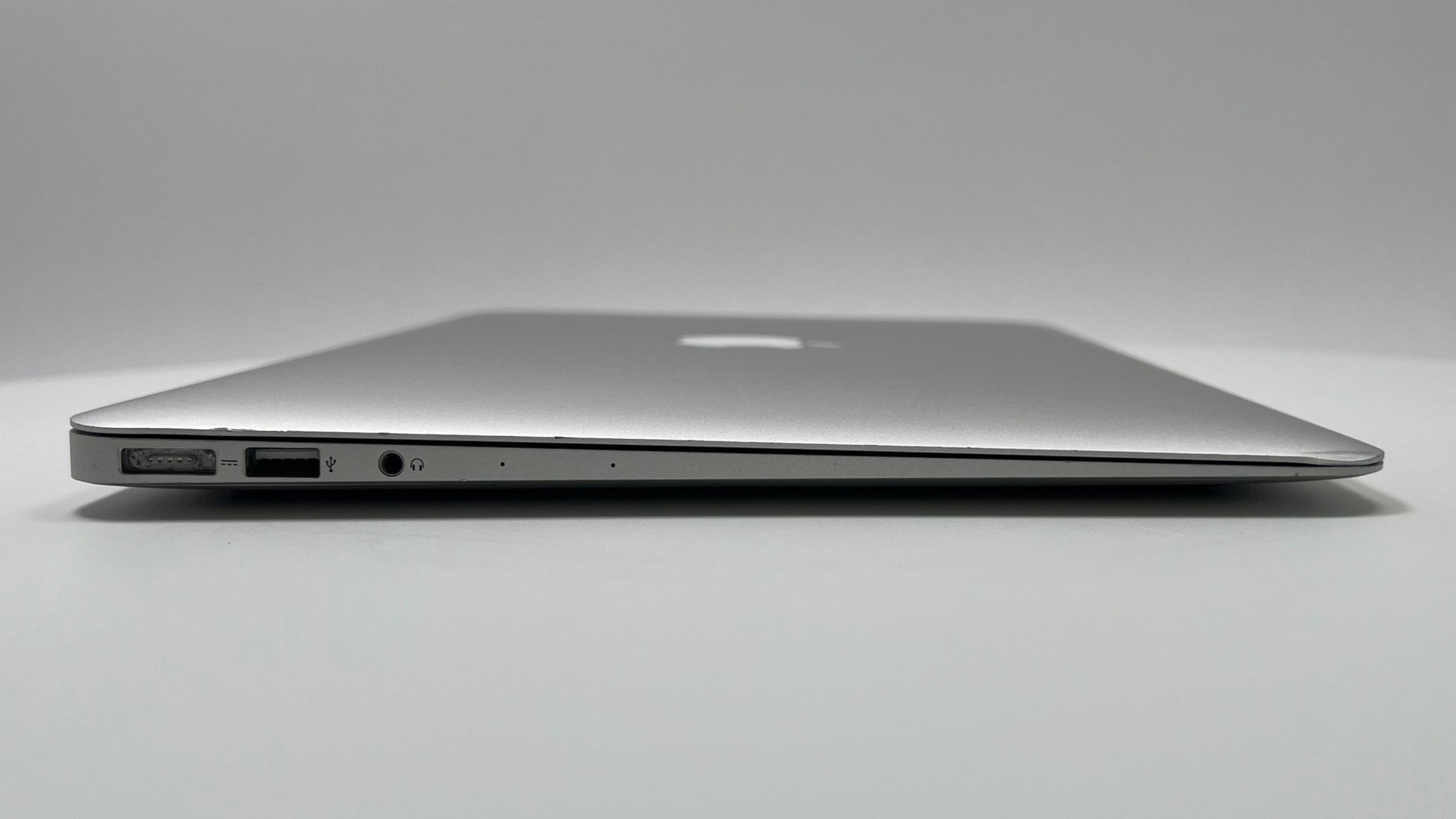 MacBook Air (2017) 13-inch Silver | Techable