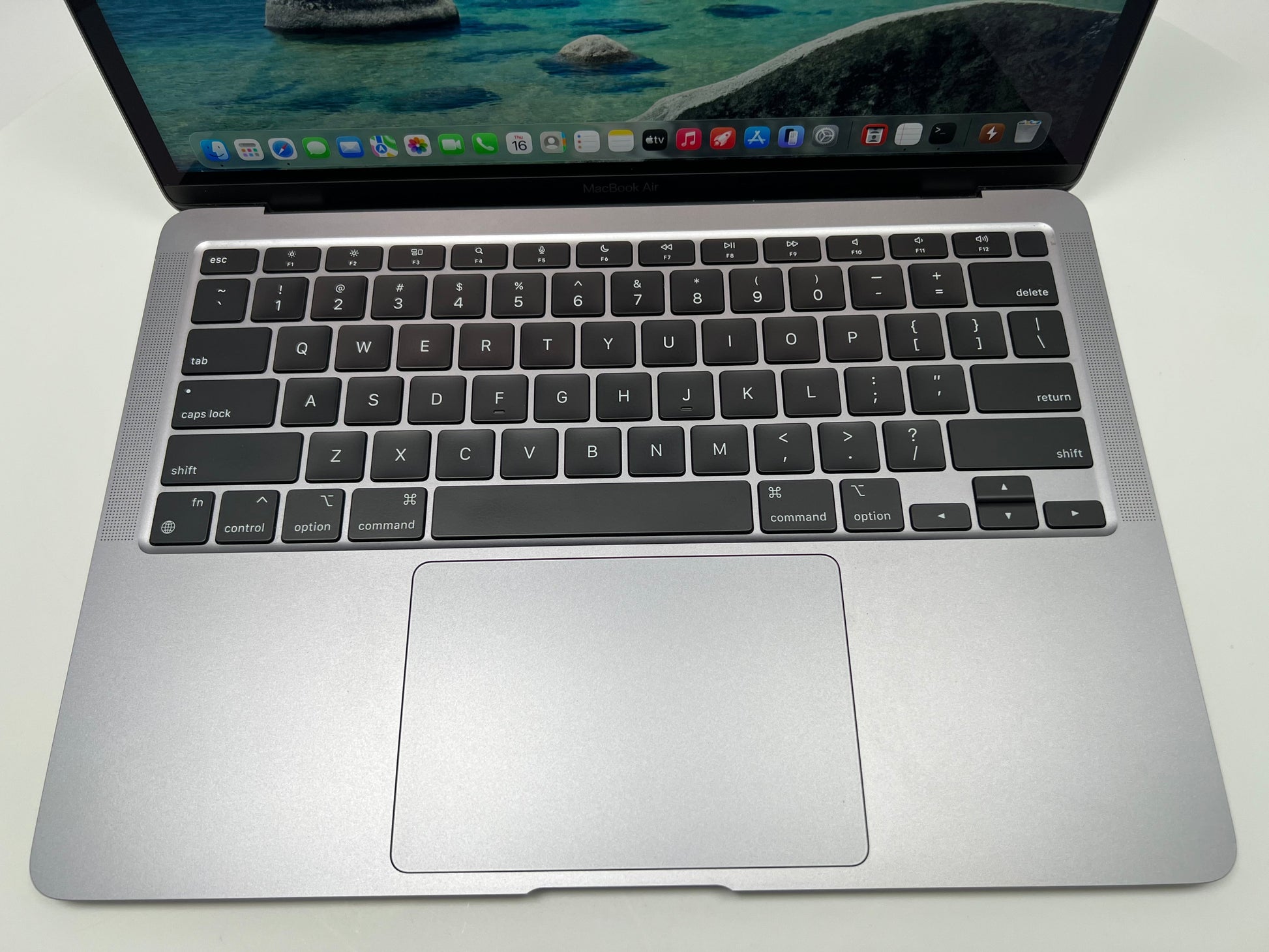 2020 Apple MacBook Air 13-inch - Space Gray | Techable