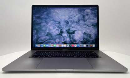 MacBook Pro (2019) 15-inch – Intel Core i7 2.6GHz • Radeon Pro 555X – 16GB RAM 512GB SSD – Read