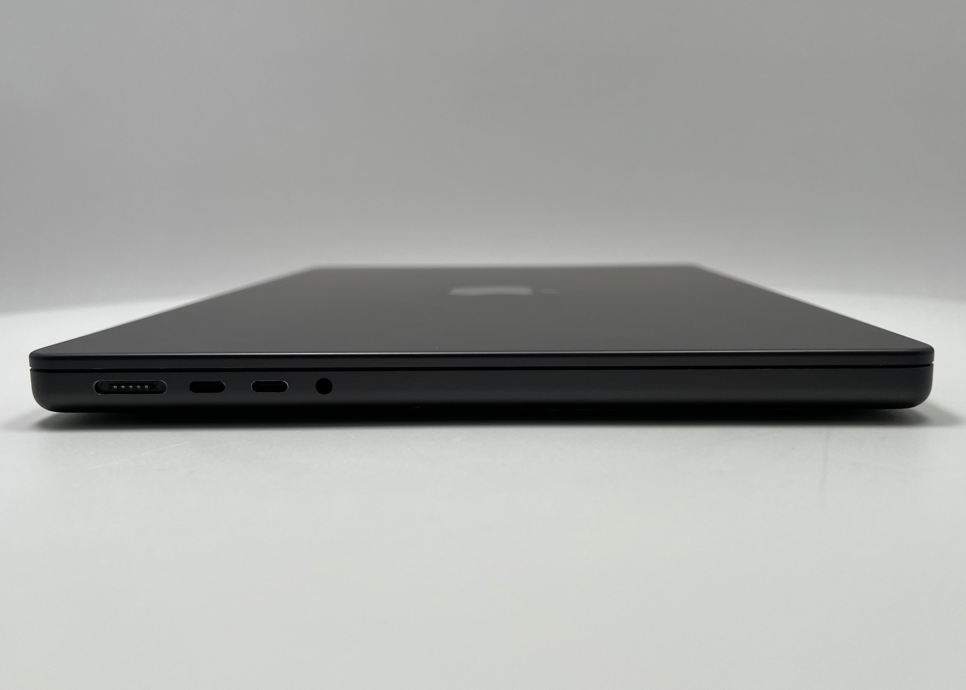 MacBook Pro 14