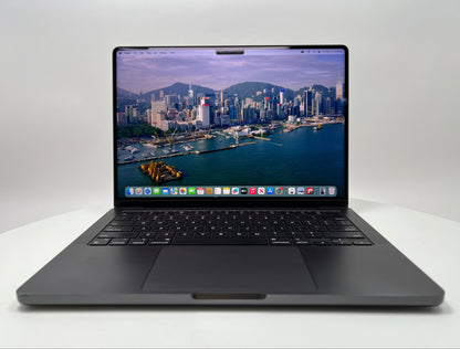 MacBook Pro (2024) 14-inch – Apple M4 Max 16-Core CPU • 40-Core GPU – 48GB RAM 2TB SSD – AppleCare+ 12/27 (Read)