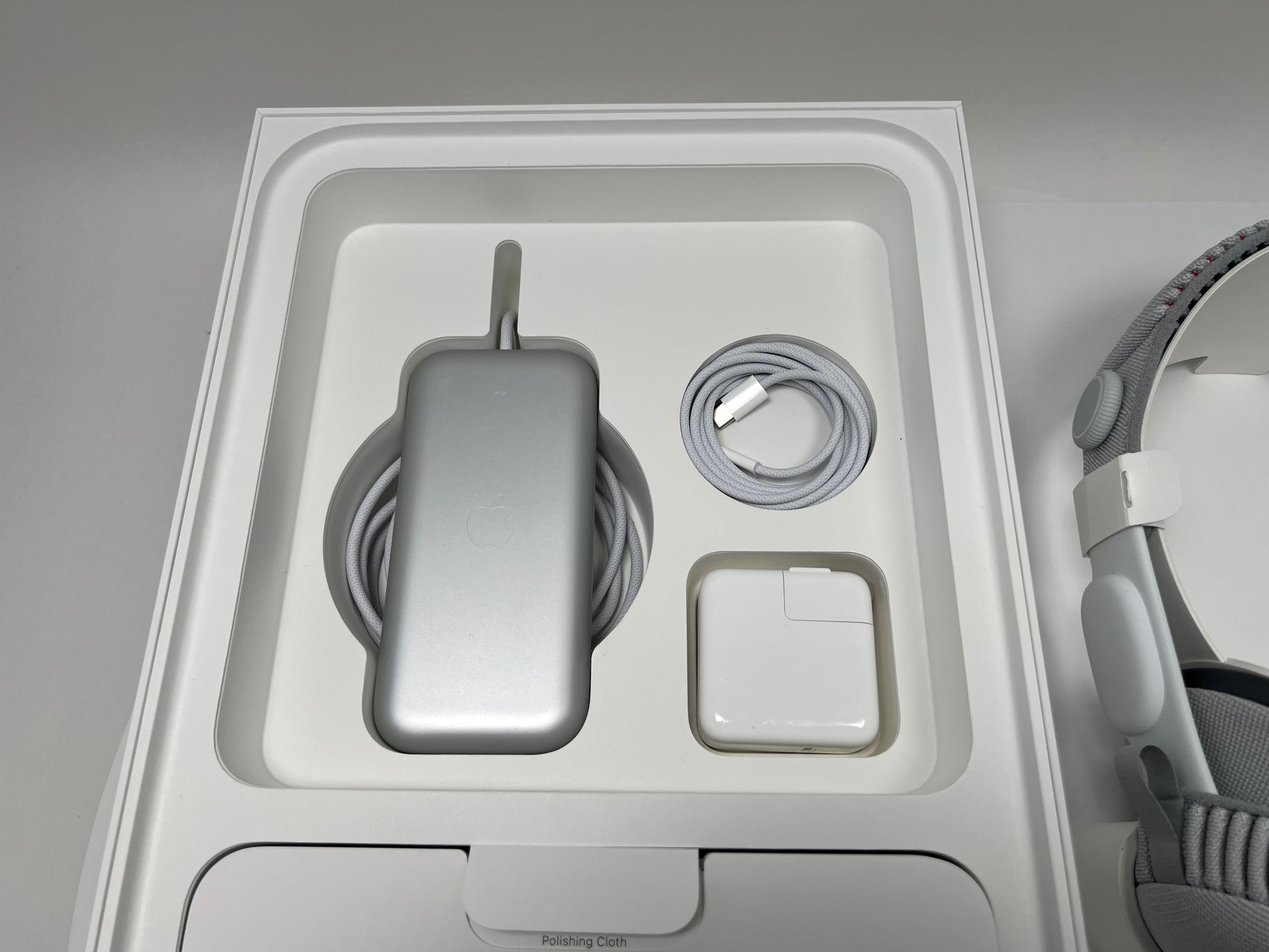 Apple Vision Pro (2024) | Techable