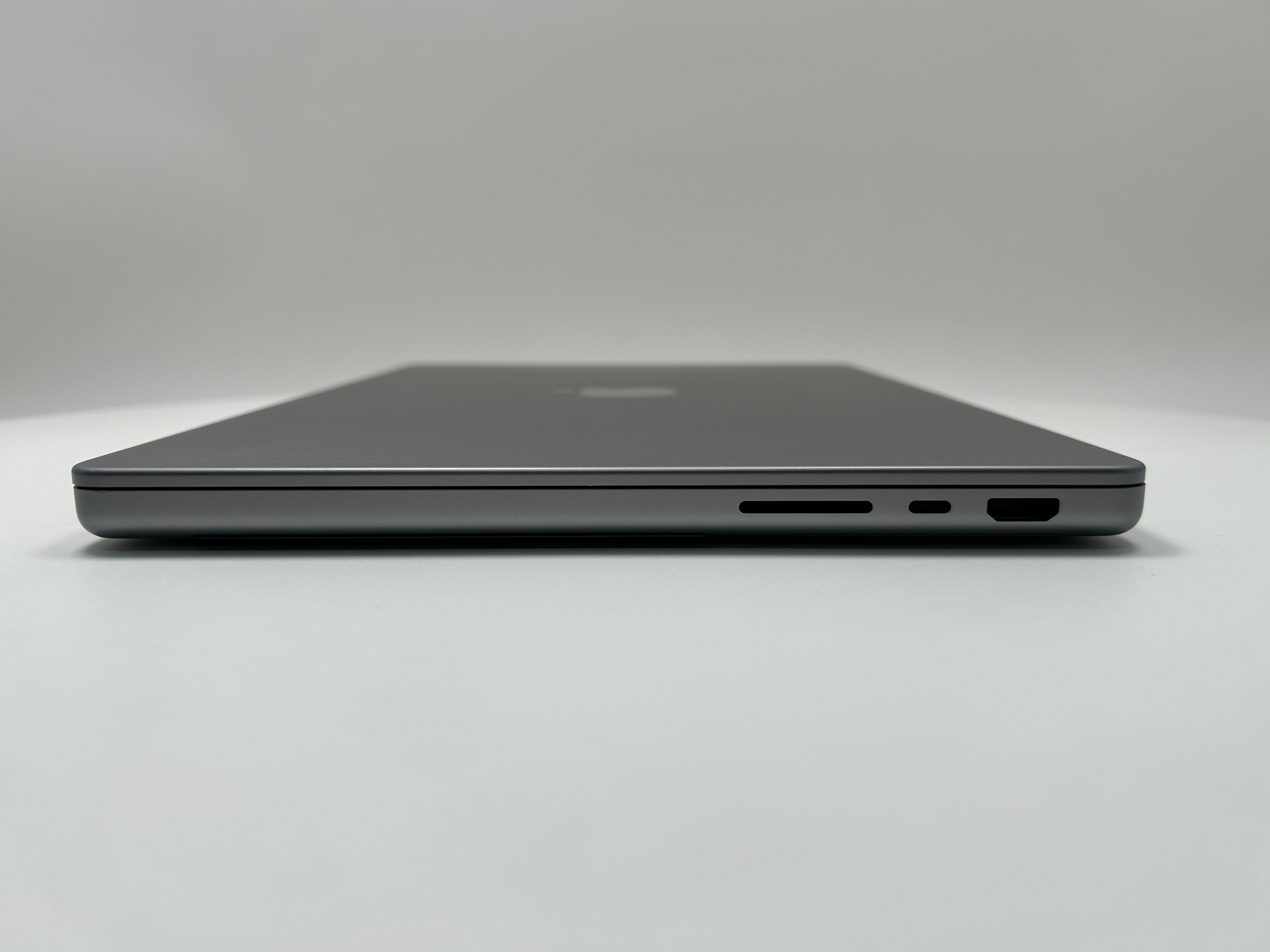 MacBook Pro 2021 14