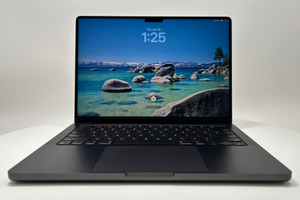 MacBook Pro (2024) 14-inch – Apple M4 Max 16-Core CPU • 40-Core GPU – 128GB RAM 2TB SSD - 95 Cycles