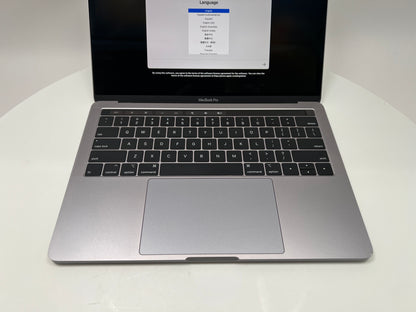 MacBook Pro (2018) 13-inch – Intel Core i7 2.7GHz • 16GB RAM 512B SSD – Read