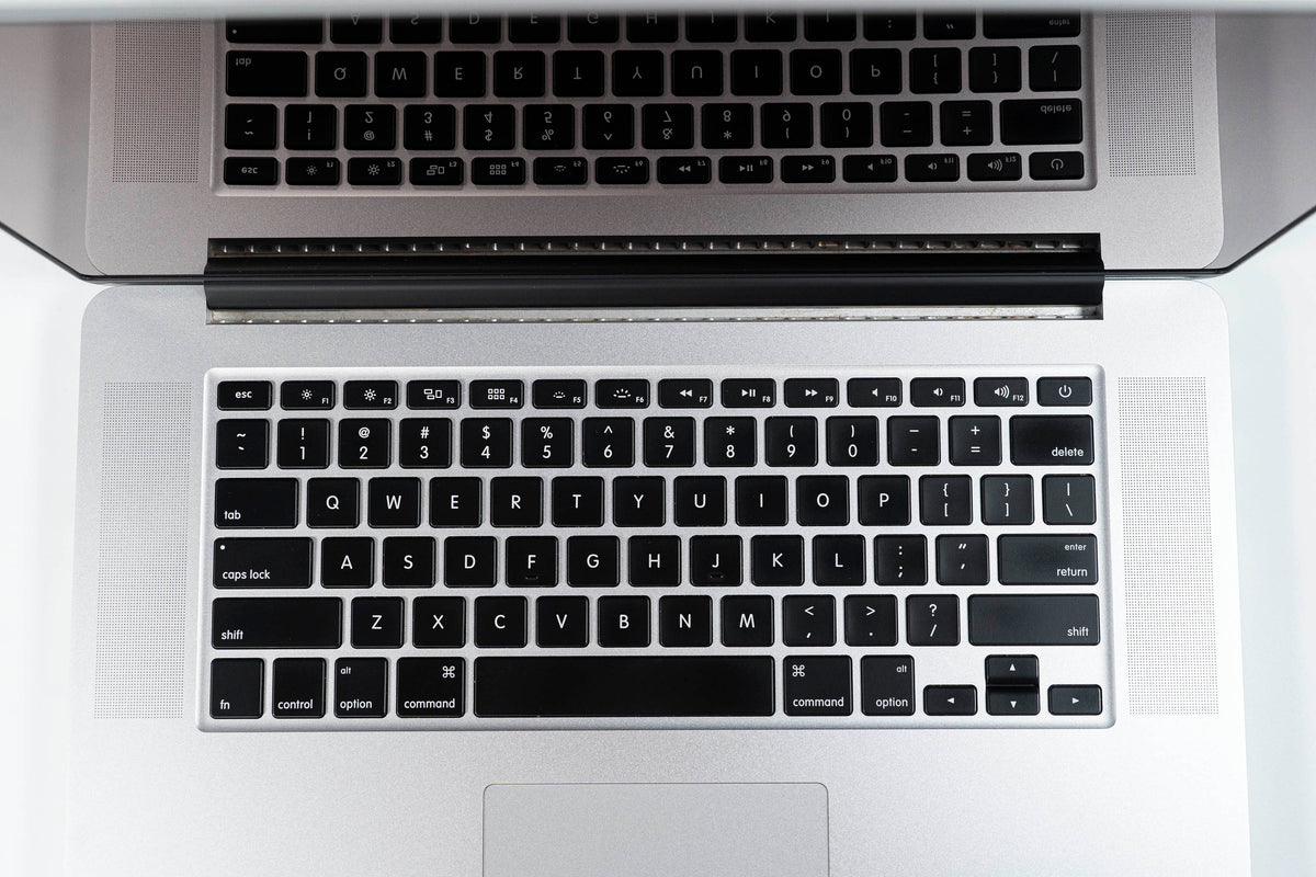 Apple MacBook Pro 11.2 - A1398 Mid 2014 15.4 i7 16/240 SSD - Grado B Apple MacBook Pro 11.2 - A1398 Mid 2014 15.4 i7 16/240 SSD - Grado B