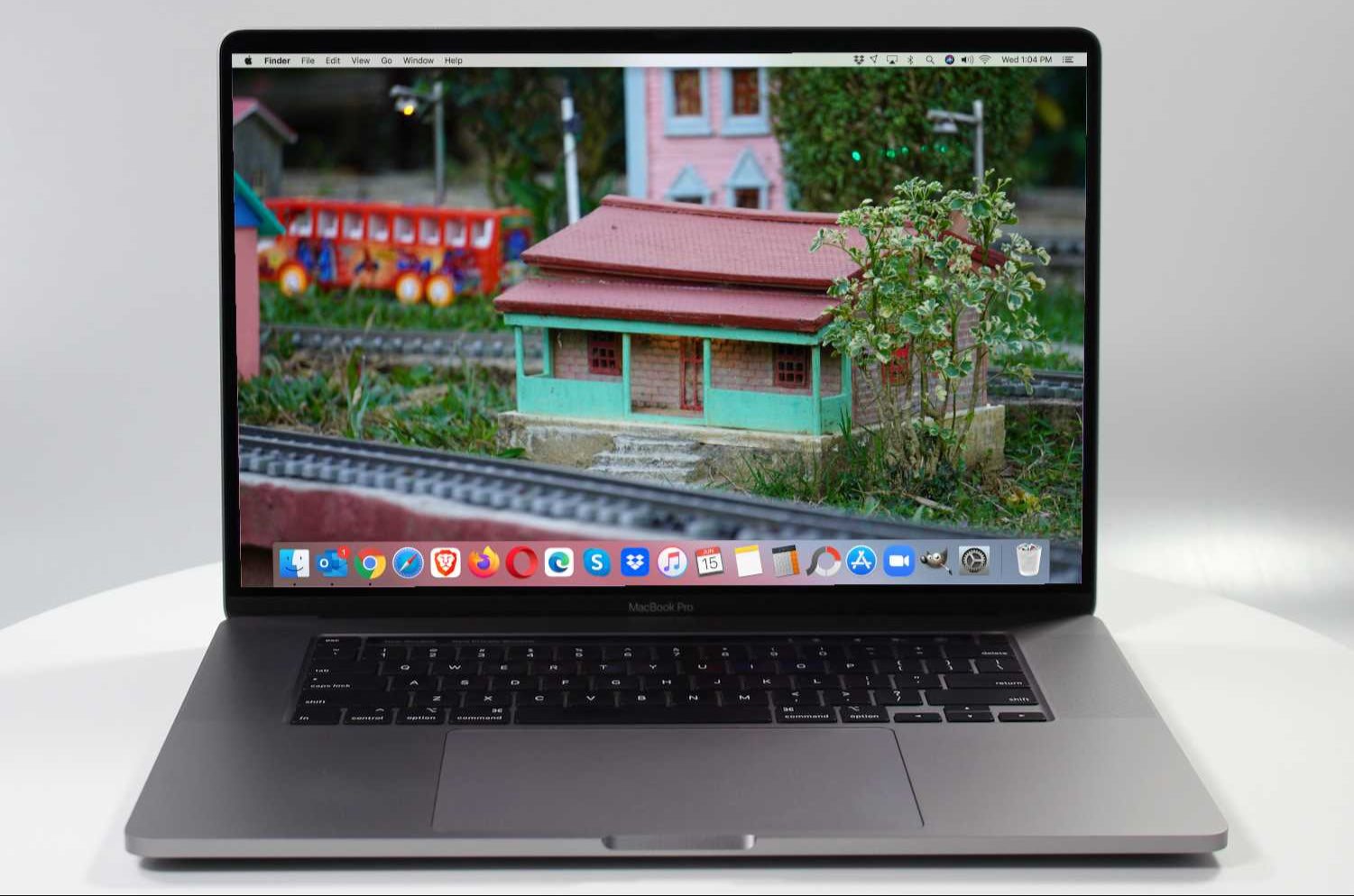 MacBook Pro (2019) 16-inch Gray | Techable