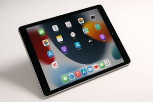 Apple iPad 9th Gen 10.2" - 64GB - Wifi Only - Very Good