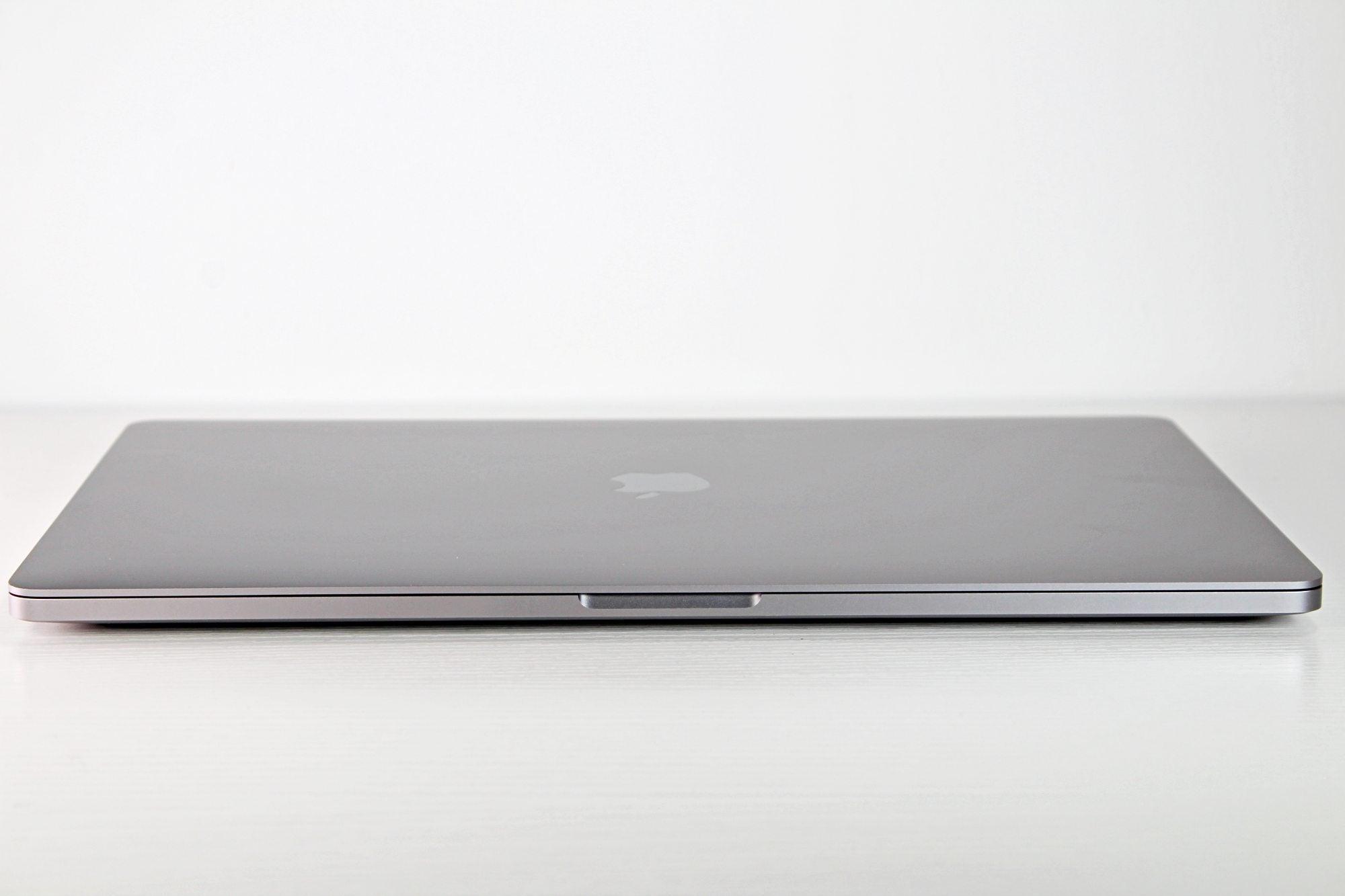 Apple MacBook Pro (16-inch 2019) 2.3 GHz i9 - 5500M Up to 8TB SSD