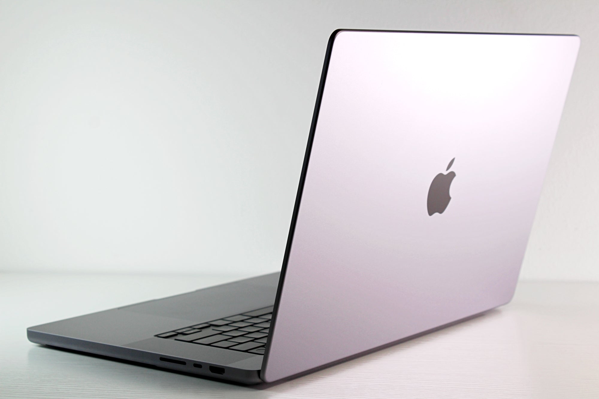 M1 Max 2021 MacBook Pro 16 inch 32GB 4TB SSD Space Grey | Techable