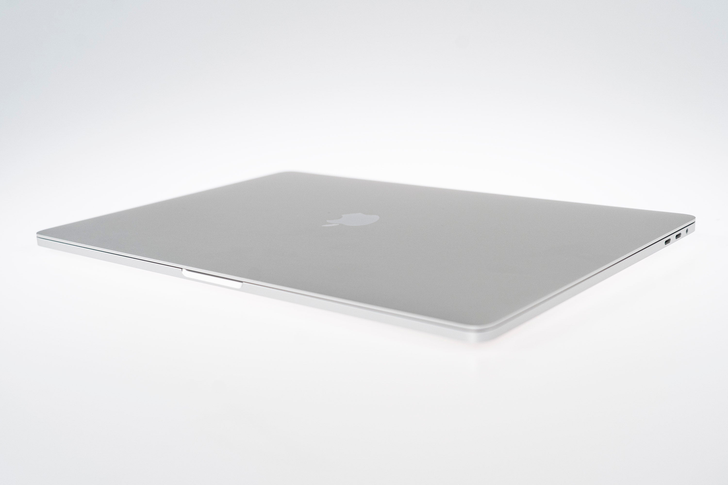 Apple McBook Aur 13“ Silber 16 GB RAM
