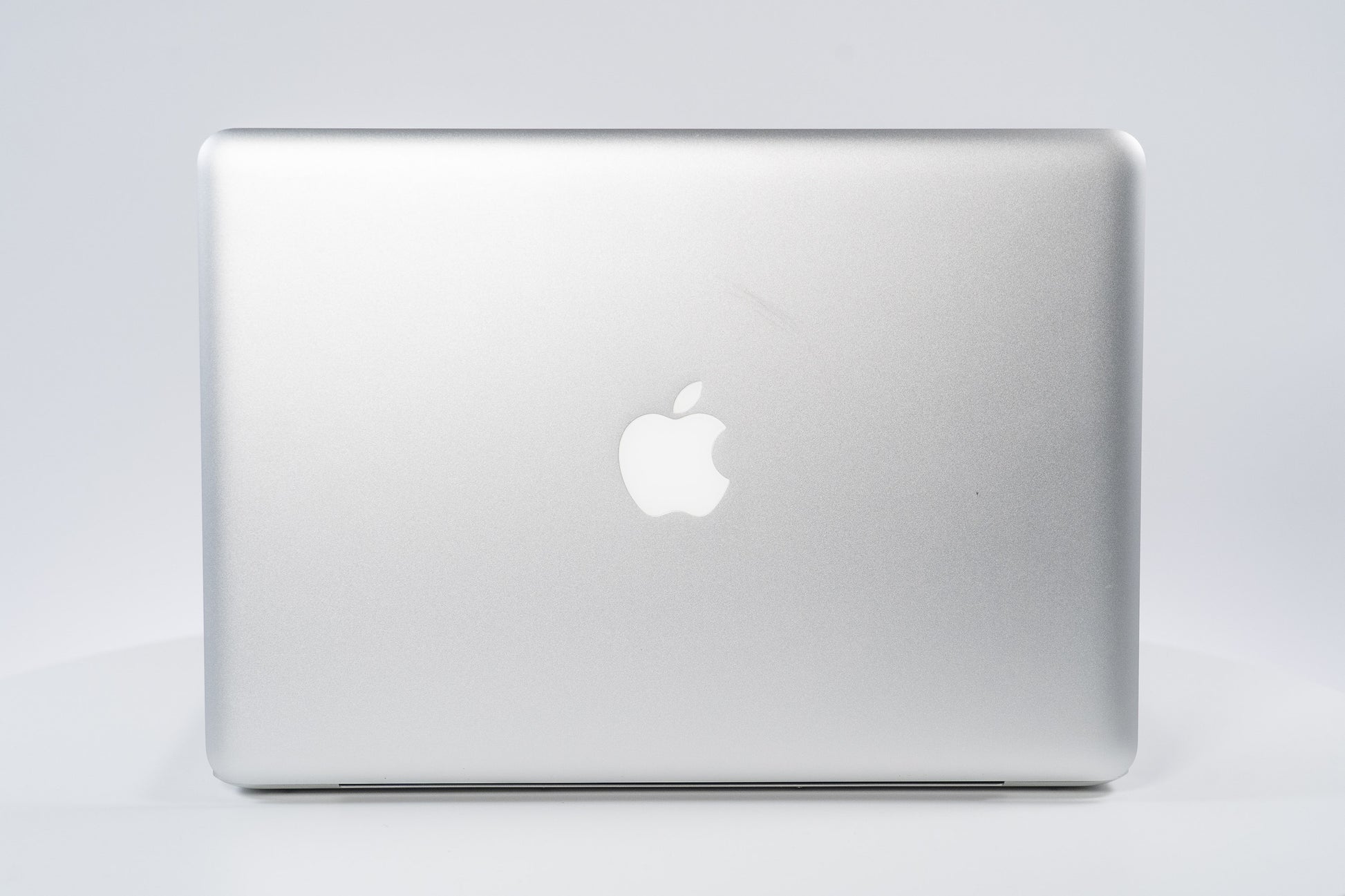 Apple MacBook Pro (13-inch Early 2011) 2.7 GHz i7-2620M 4GB 500GB HDD (Silver)